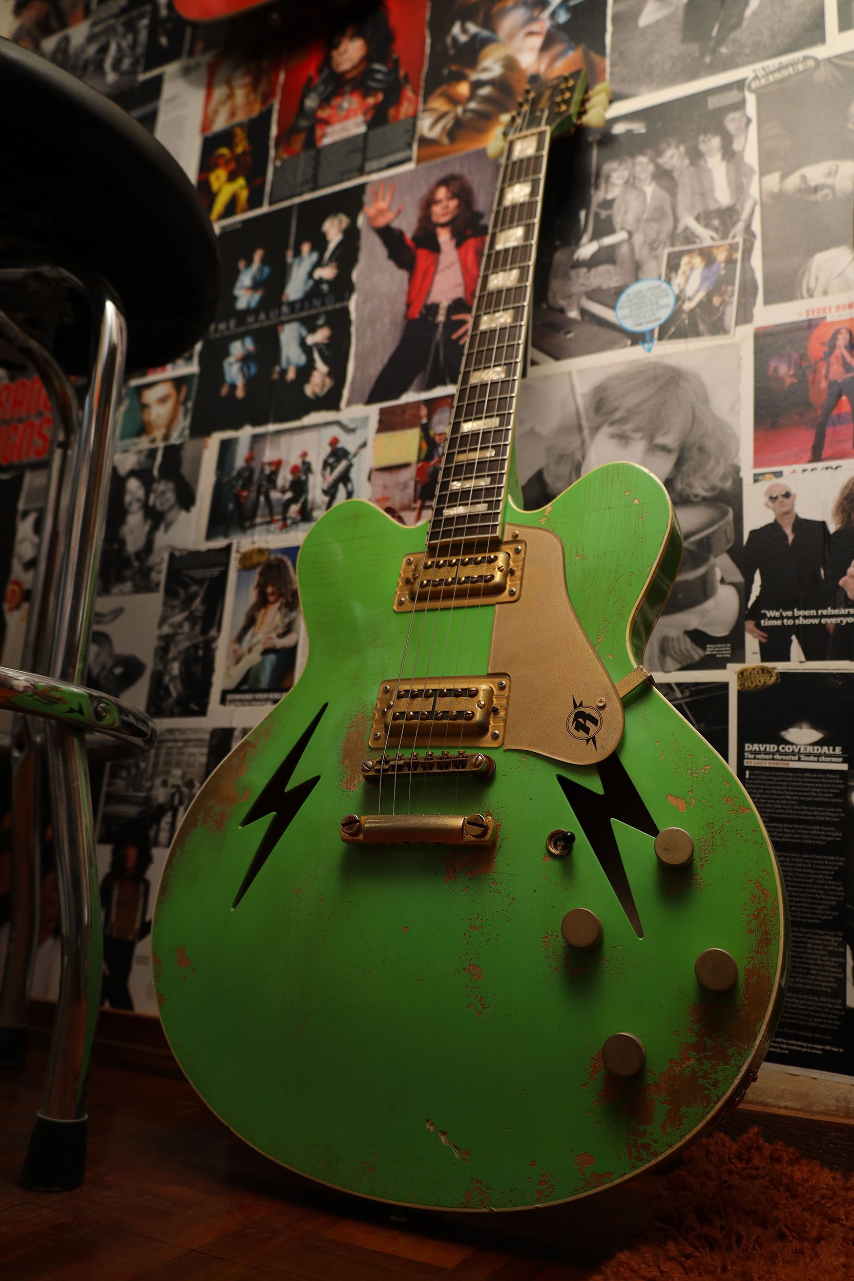 Lightnig_Green_wall.jpg