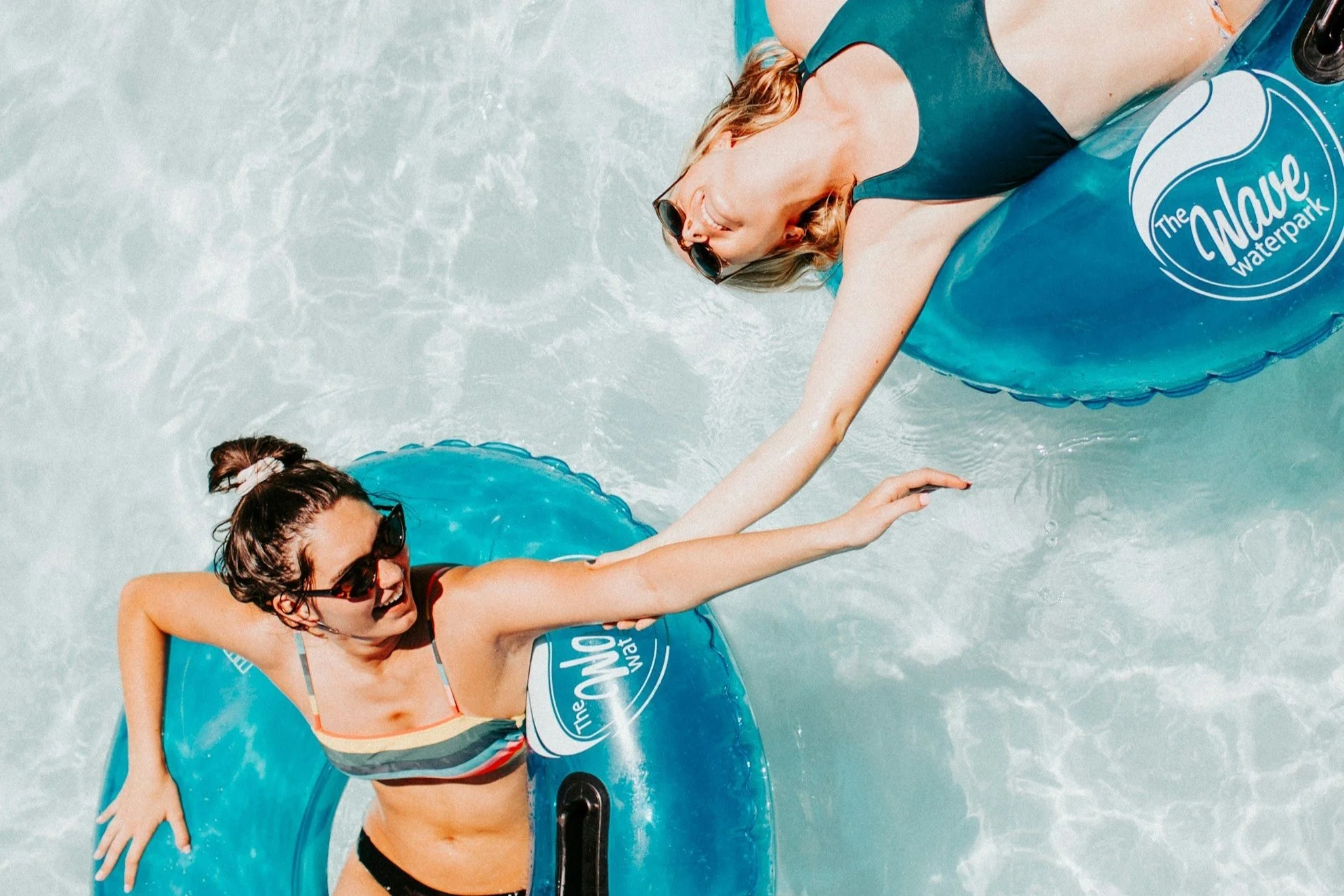 🏝️Summer-Proof Your Mani: Nail Care Tips for Heat, Pools & Travel🧳