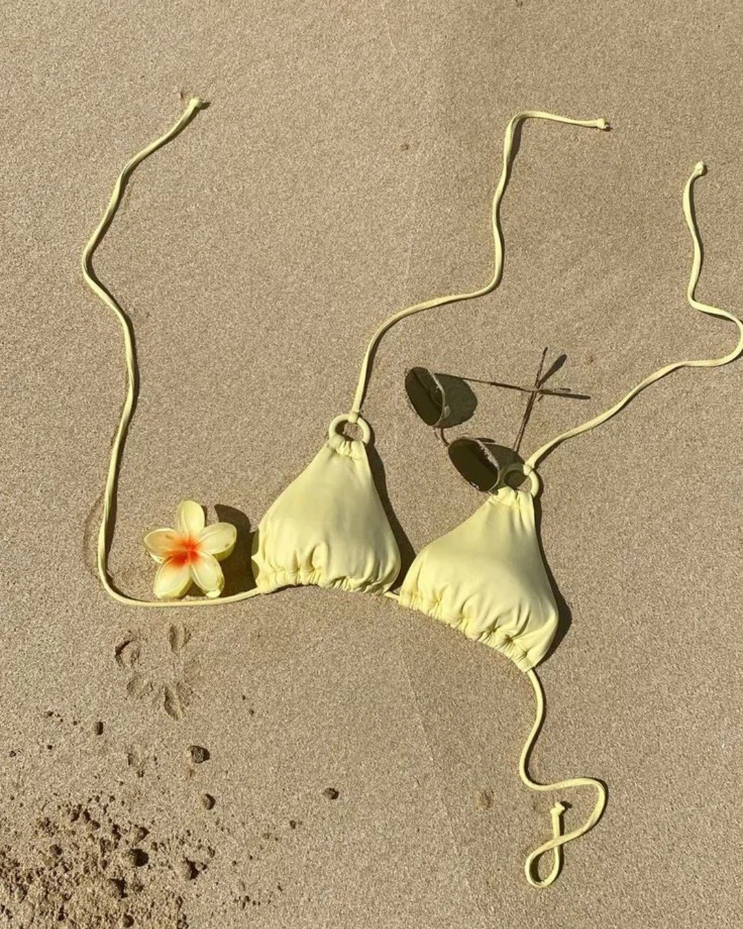 Your brand can still feel like summer - even in the middle of winter. That&rsquo;s the power of intentional branding and storytelling 🍋
#sundaestudio #brandingmagic #brandstorytelling #creativeagency #visualidentity #brandvibes