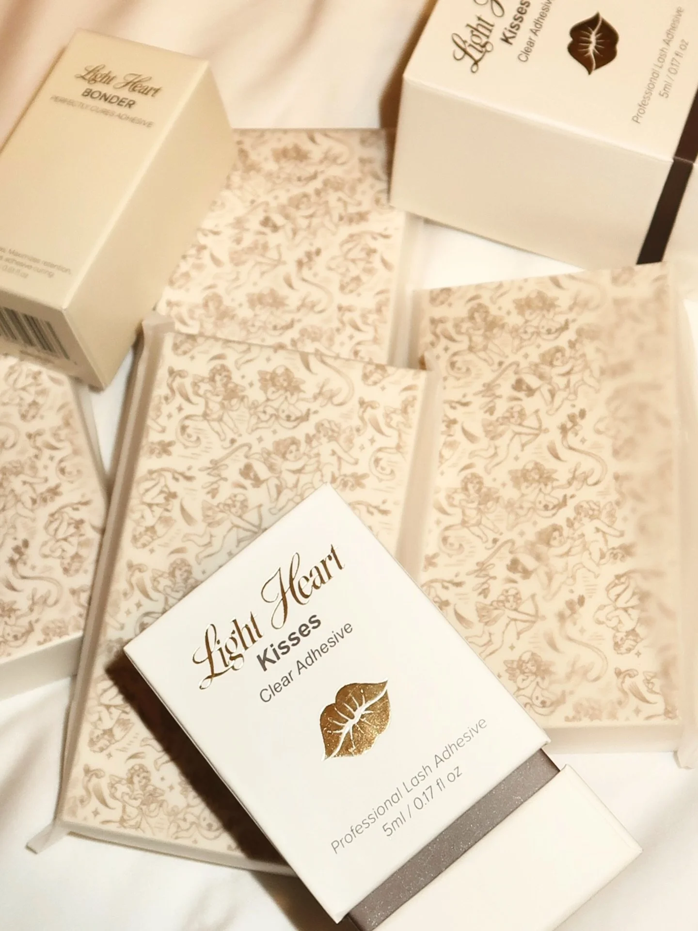 no one: 
me: counting inventory to prepare for @lightheartlash brown Friday so I can give back to my rl angels this week 🤭🤎