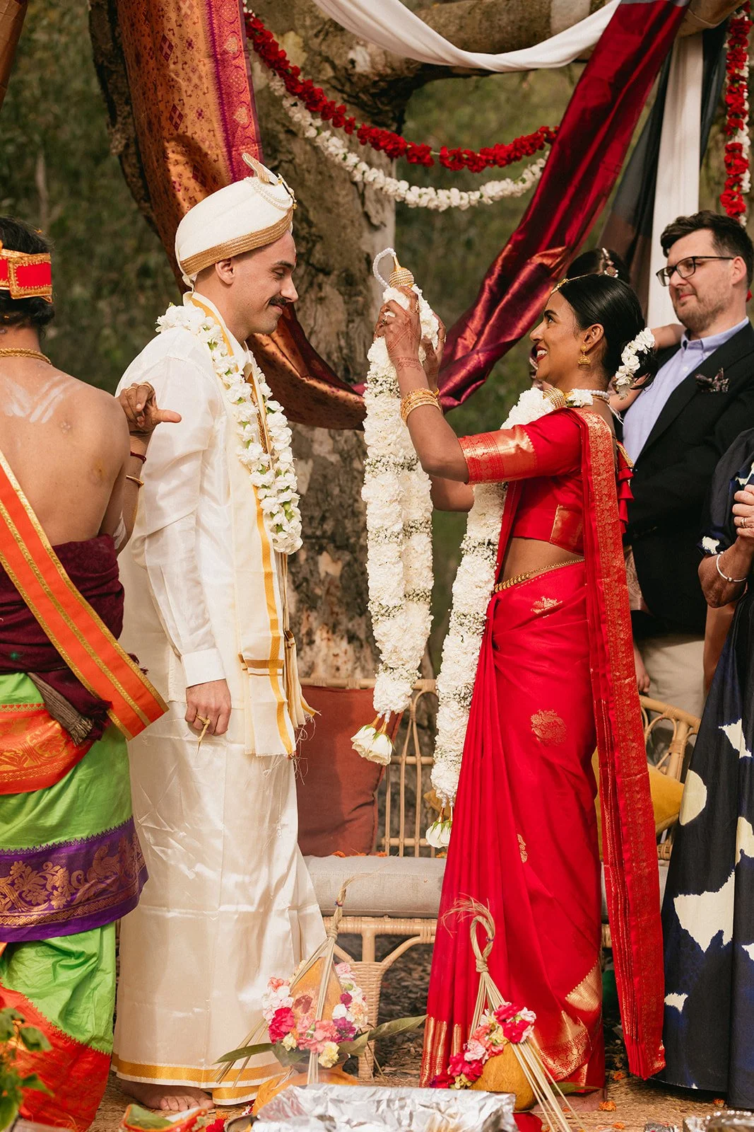 Pavi & Harry - Sneak Peek - -34.jpg