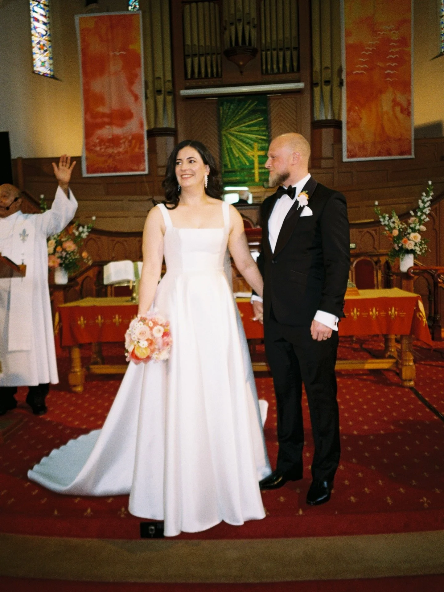 a few beautiful frames of 35mm &amp; medium format film from Alice &amp; Chris&rsquo; church wedding and reception at @willow_and_stone_estate 

develop and scan by the homies @ikigaifilmlab