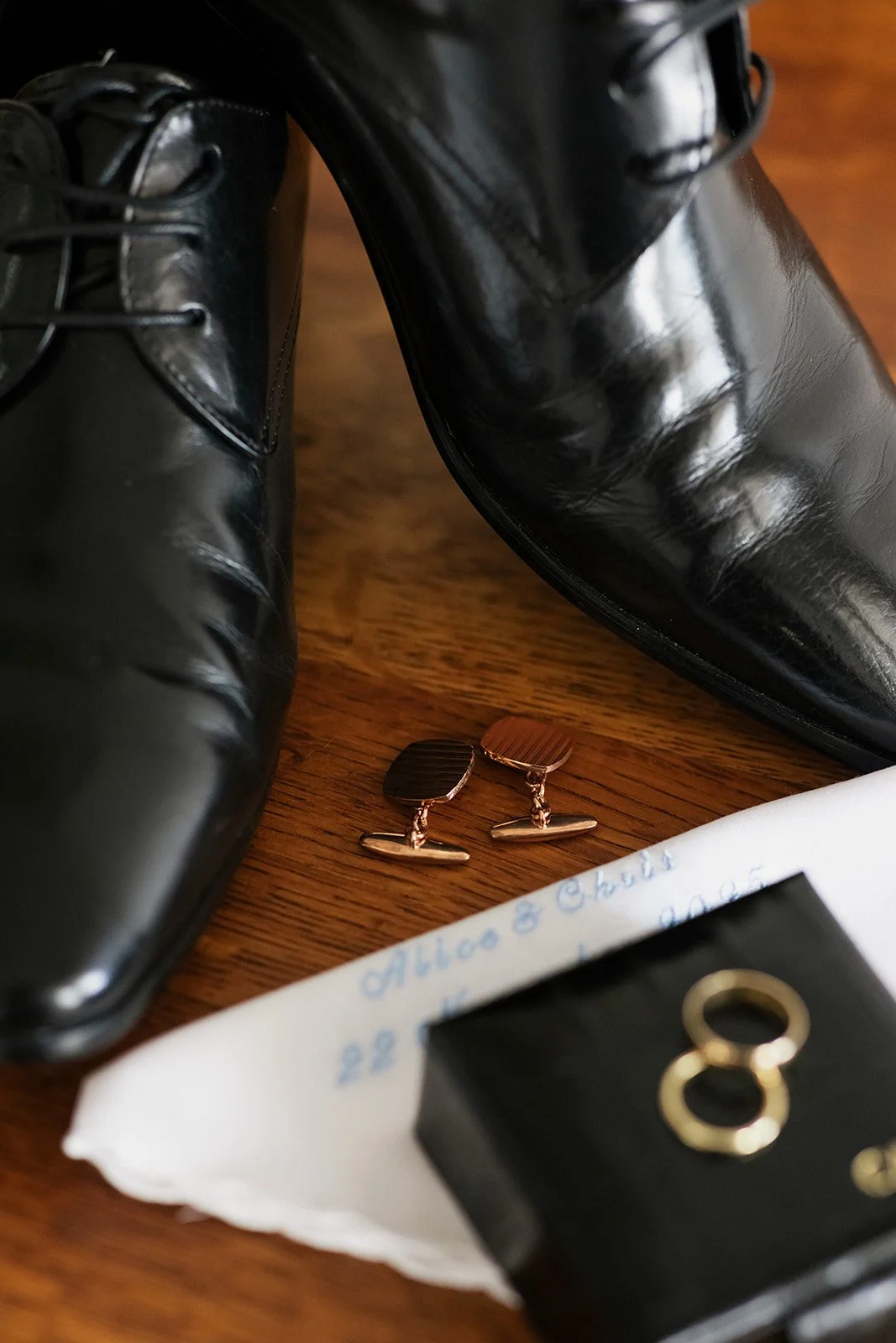 Alice & Chris - Sneak Peek - -2.jpg