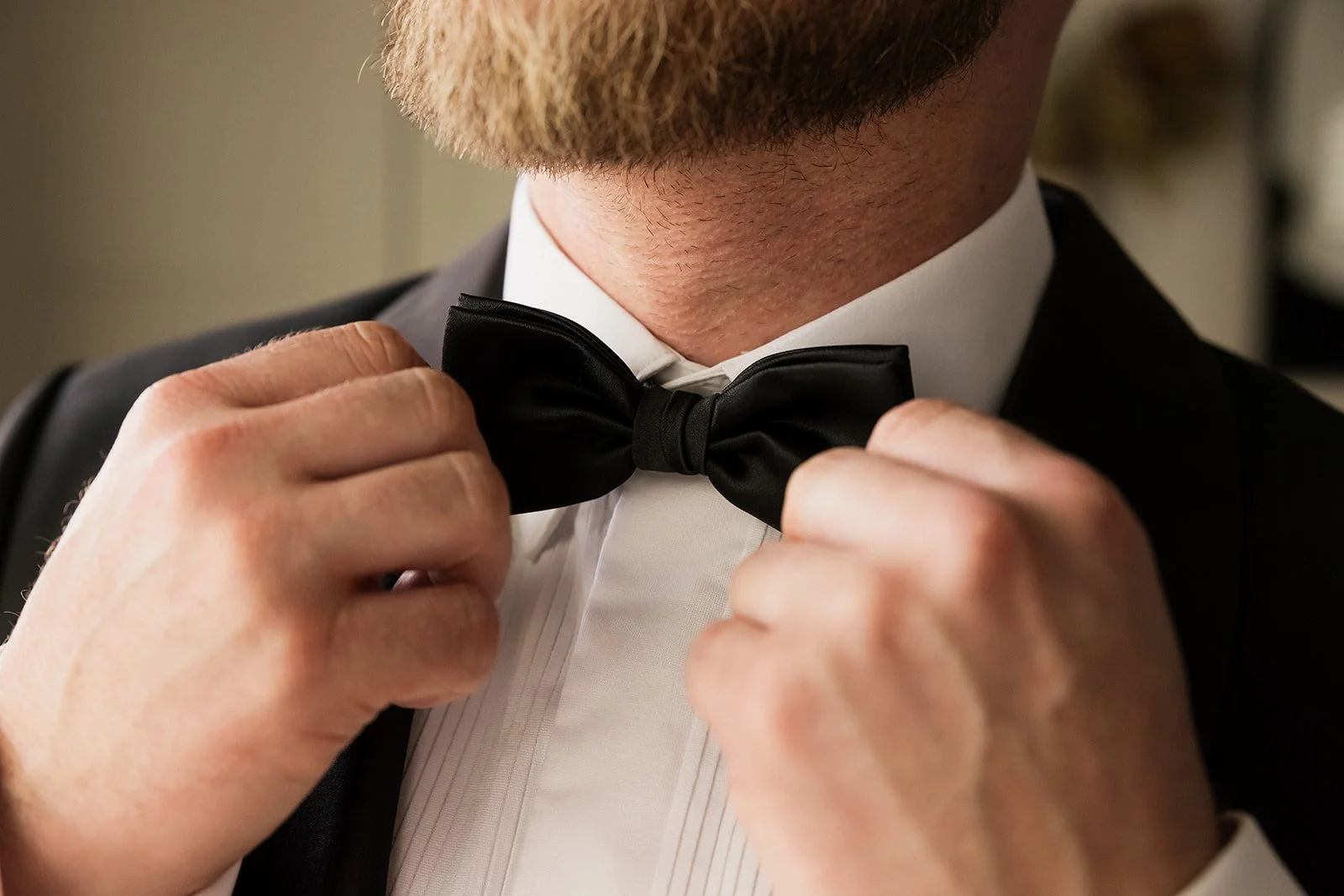 Alice & Chris - Sneak Peek - -10.jpg