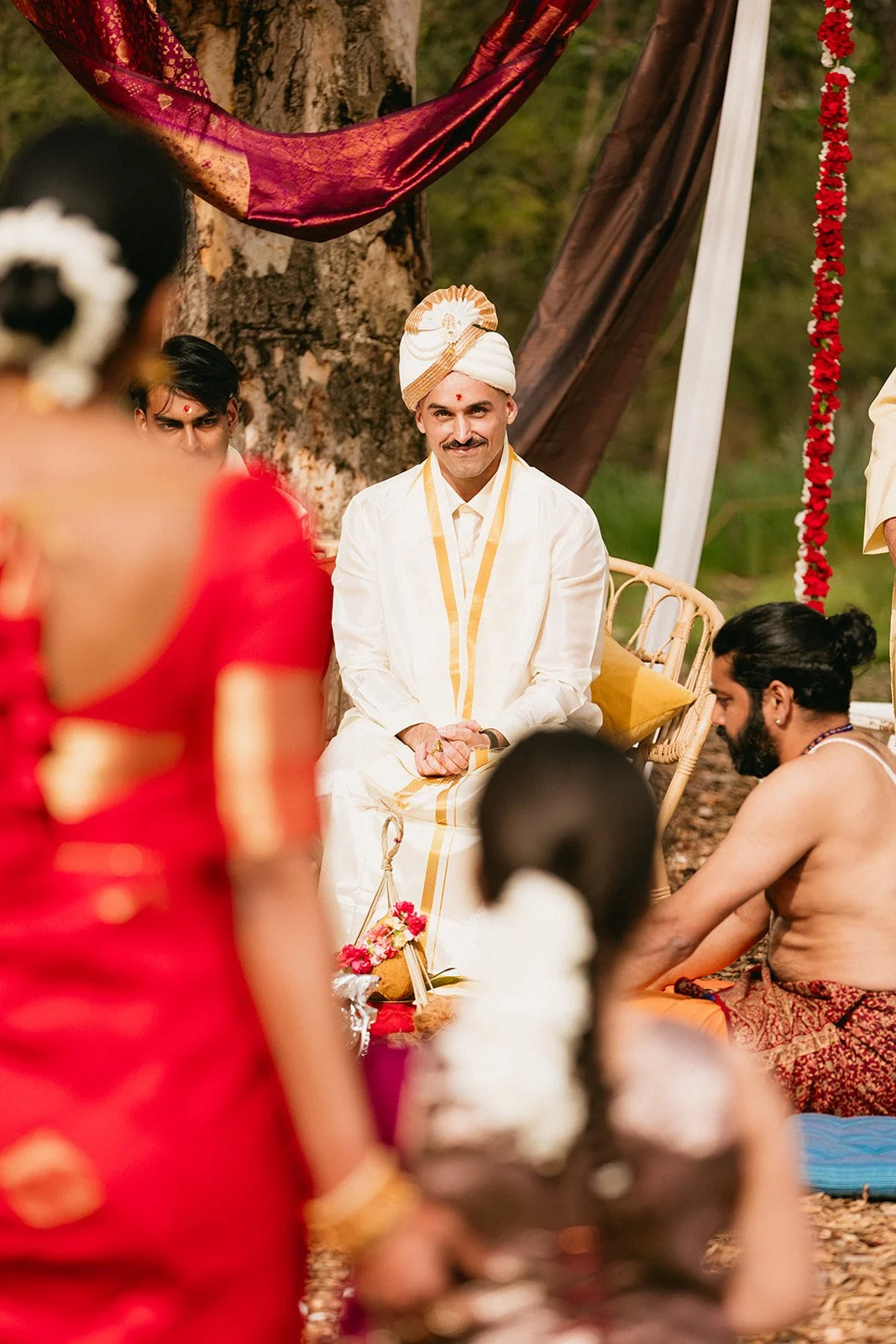 Pavi & Harry - Sneak Peek - -30.jpg