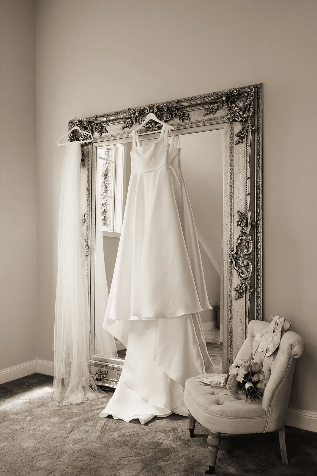 Alice & Chris - Sneak Peek - -20.jpg