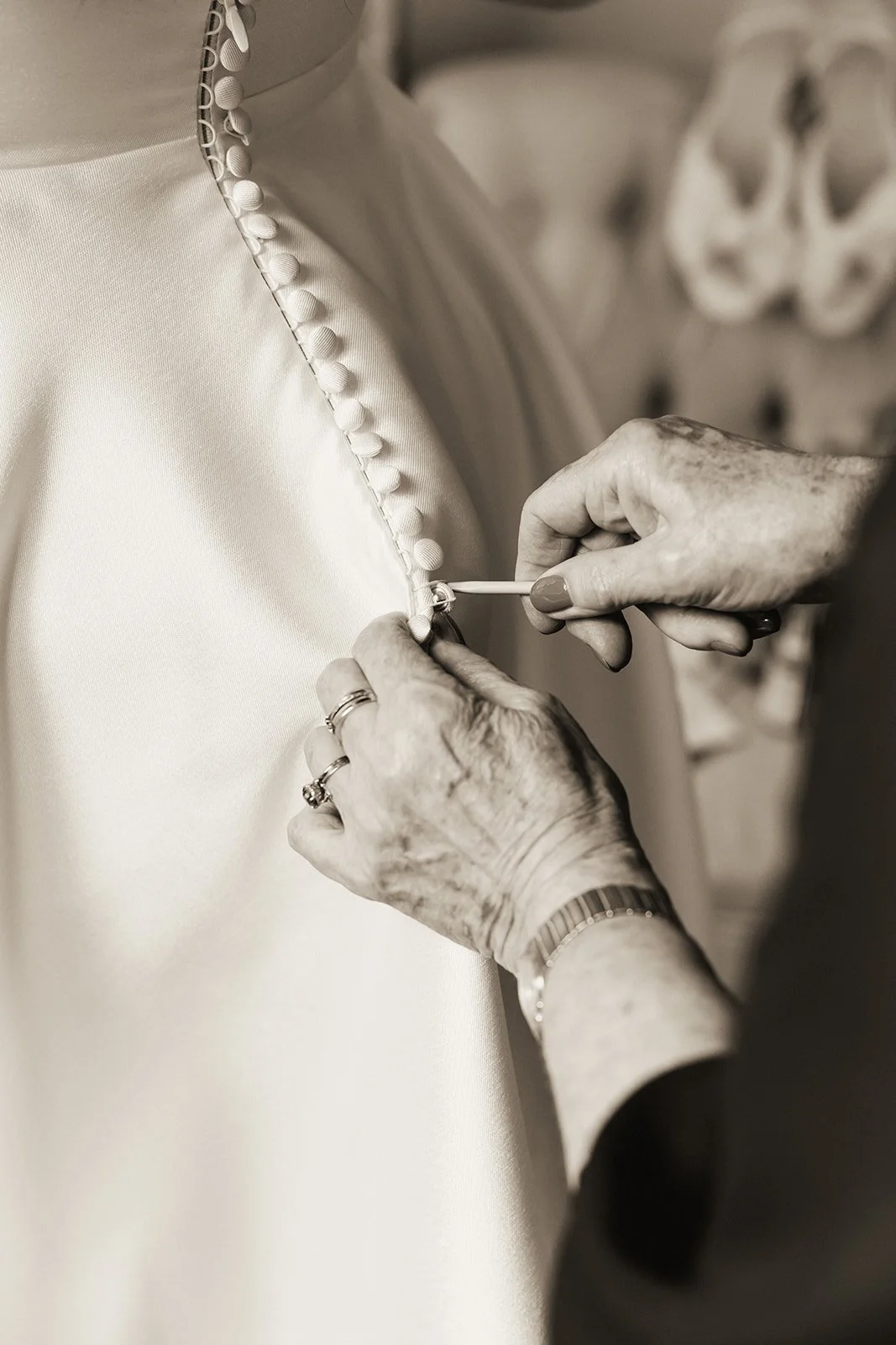 Alice & Chris - Sneak Peek - -22.jpg