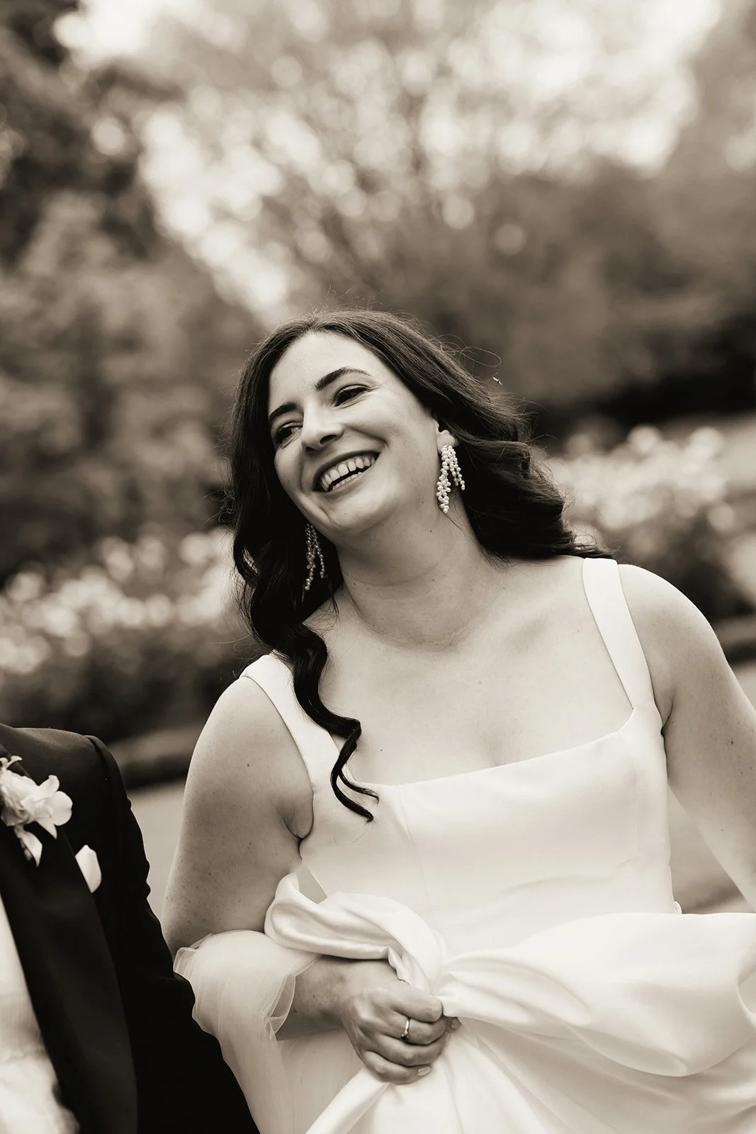 Alice & Chris - Sneak Peek - -56.jpg