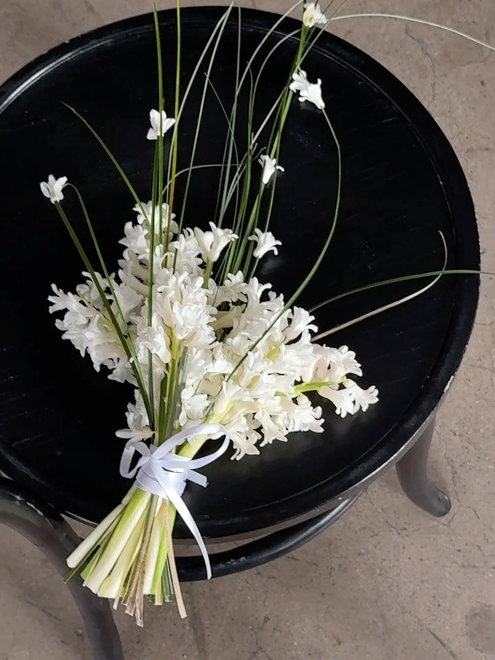 Typically I do a yearly roundup of bouquets - but this year there are too many I want to highlight individually (stay tuned!). in 2025 we had the chance to think outside the box and create so many beautifully non-traditional designs. So instead, here