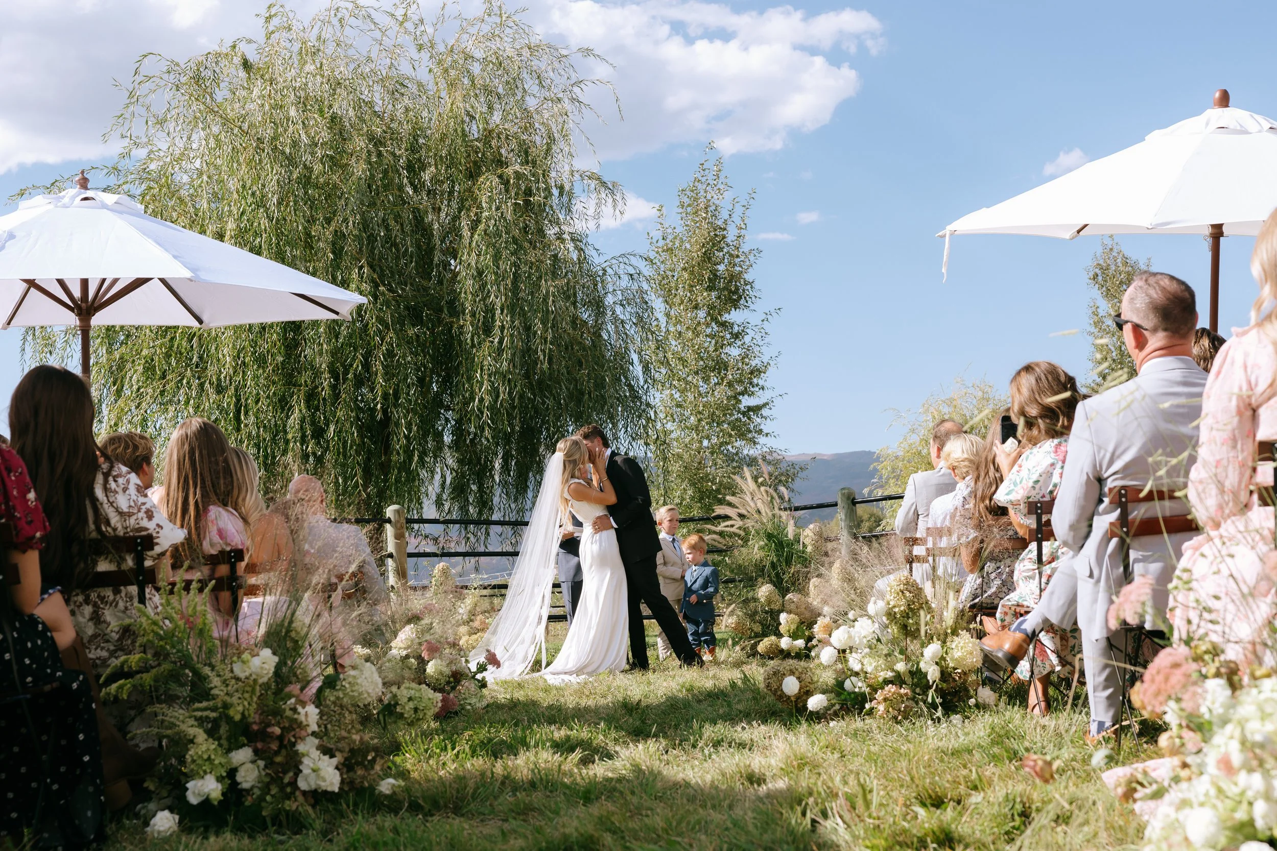 Photo by @emilyandluke