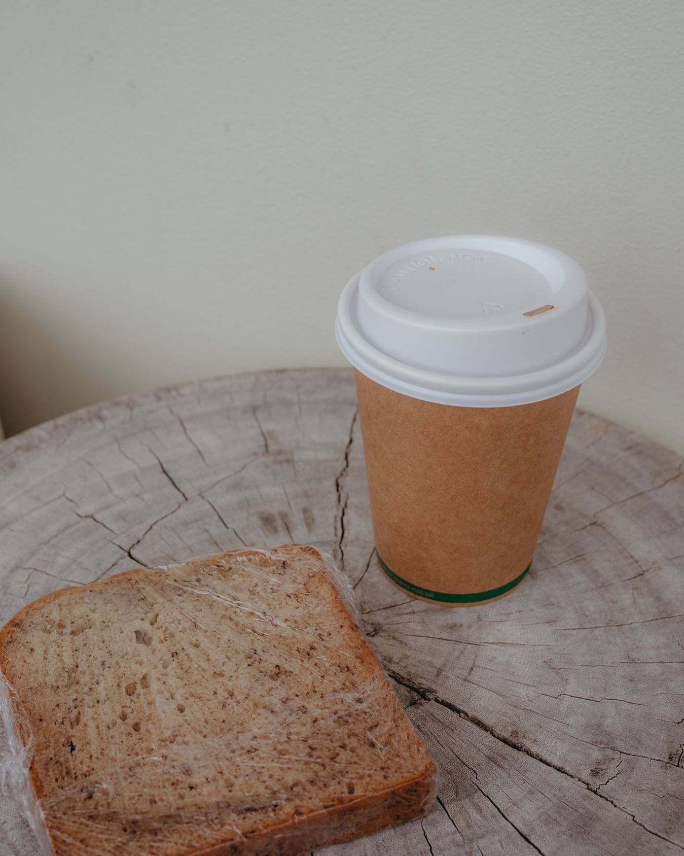 Morning combo! ☕️

Open every morning from 5:30 to help you kickstart the day ☀️

.
.
.
#thehillkiosk #gerringong #southcoastcafe #southcoastnsw #nswsouthcoast #beverages #drinks  #supportlocal #freshjuice #southcoastcoffee #southcoasttakeaway #desti