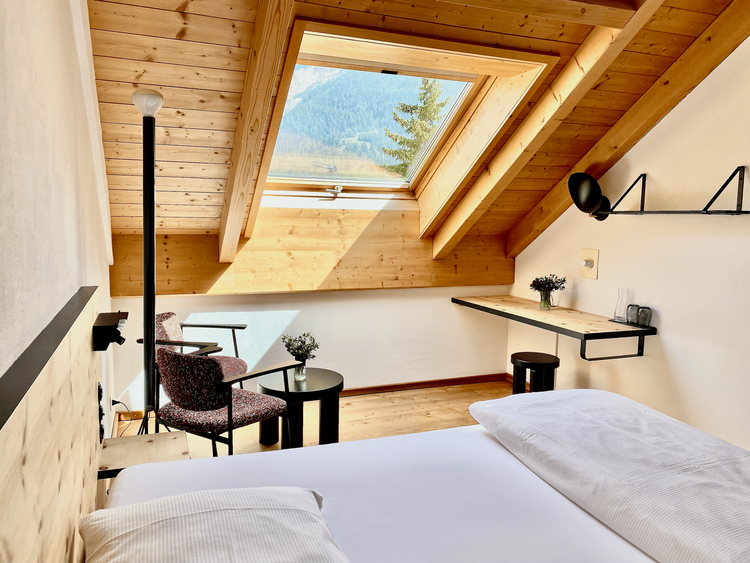 _YogaRetreatSwissAlps_Graubüden_1.webp