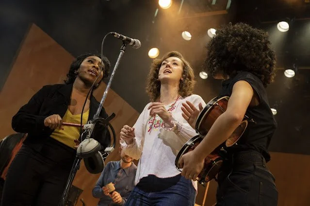 REVIEW | Beautiful - The Carole King Musical 