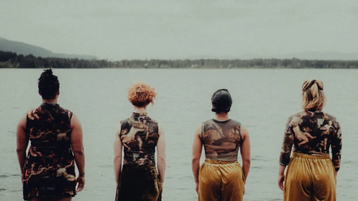 INTERVIEW | Ellie Dubois, Hold Fast