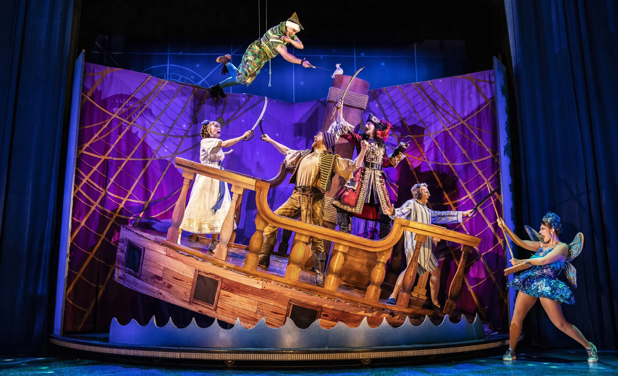 REVIEW | Peter Pan Goes Wrong 