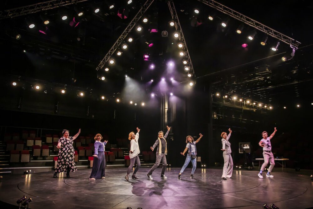 REVIEW | AM DRAM: A Musical Comedy, Curve Theatre Leicester