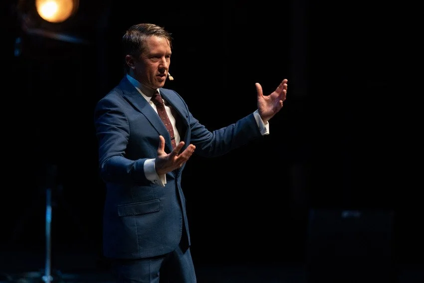 Jonathan Pie: Heroes &amp; Villains Review