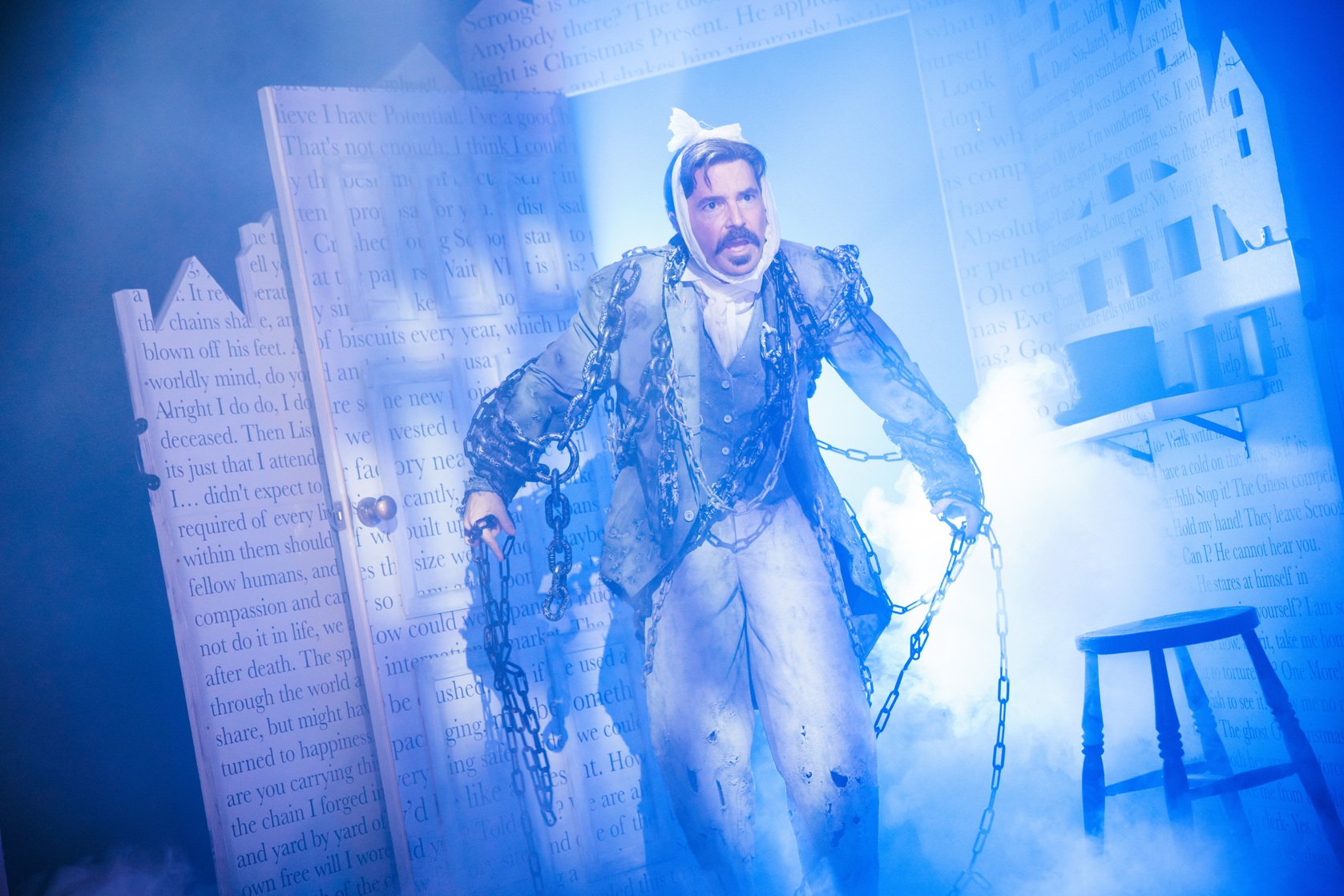 AChristmasCarol_ReadingRepTheatre_Credit_HarryElletson (1).jpg