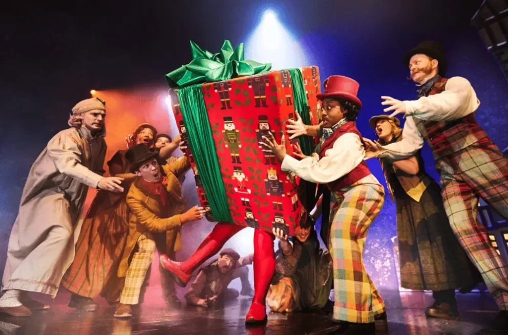 Christmas Carol Goes Wrong, UK Tour Review (2026)