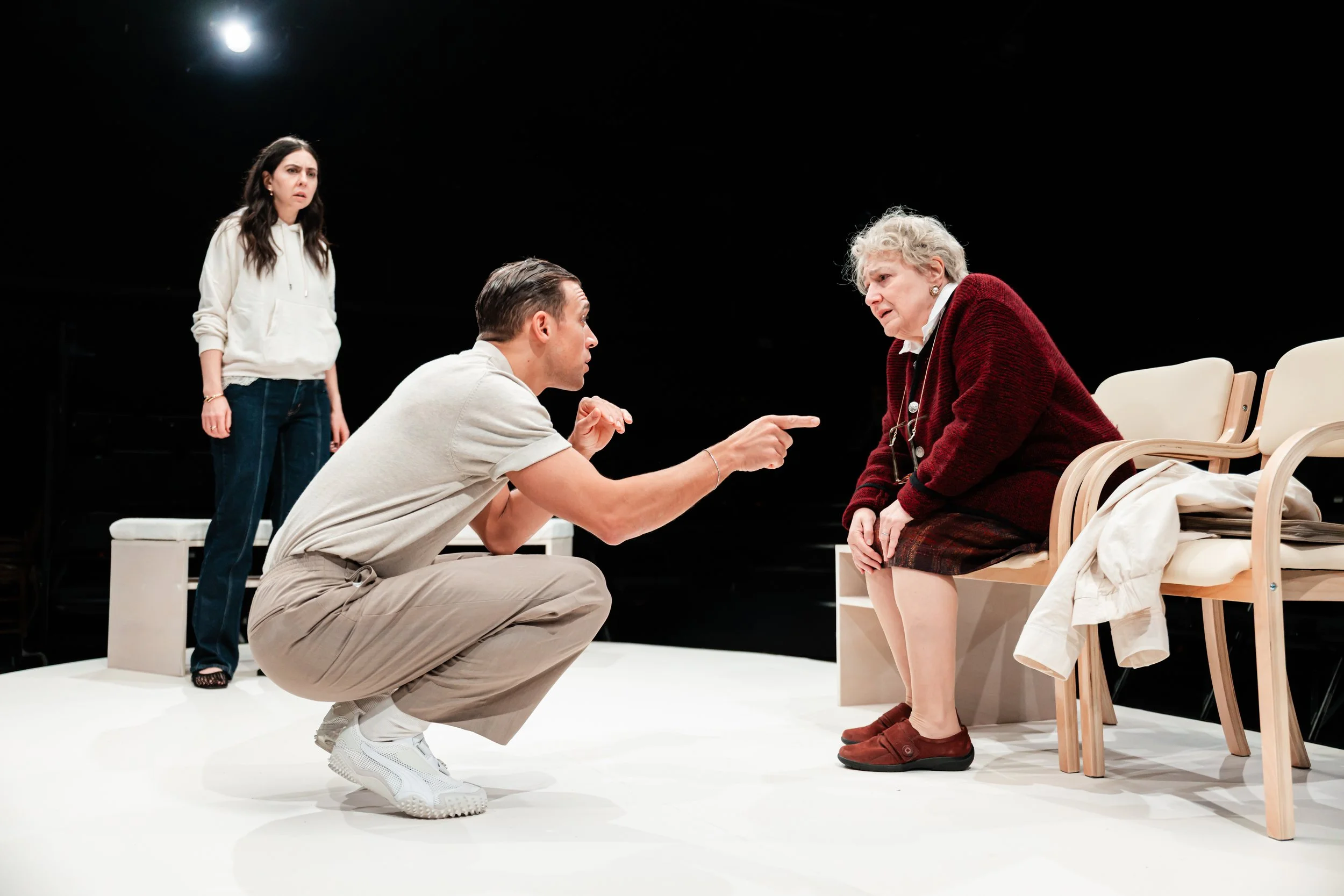 Memoriam_SouthwarkPlayhouse_ProductionShots_CharlieFlintPhotography-130.jpg