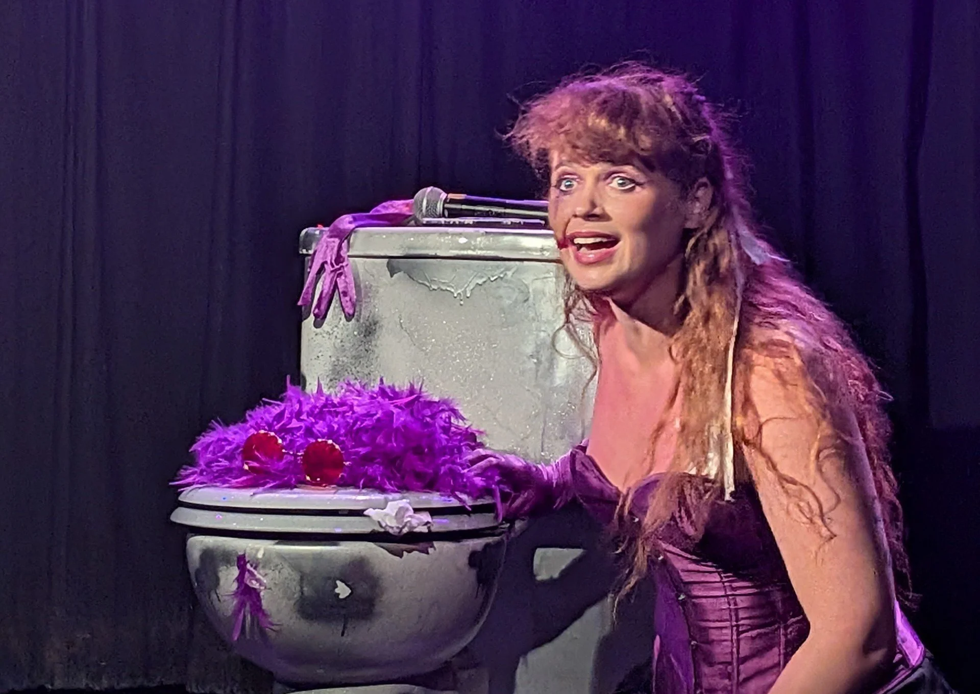 Georgia Polly Taylor: Very Hot. Very Messy. at Underbelly Cowgate Review&nbsp;