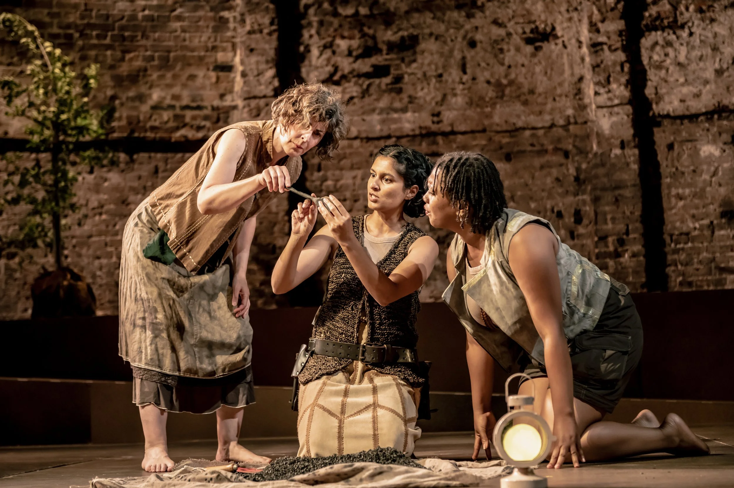 1000 (Millennia) at Almeida Theatre Review