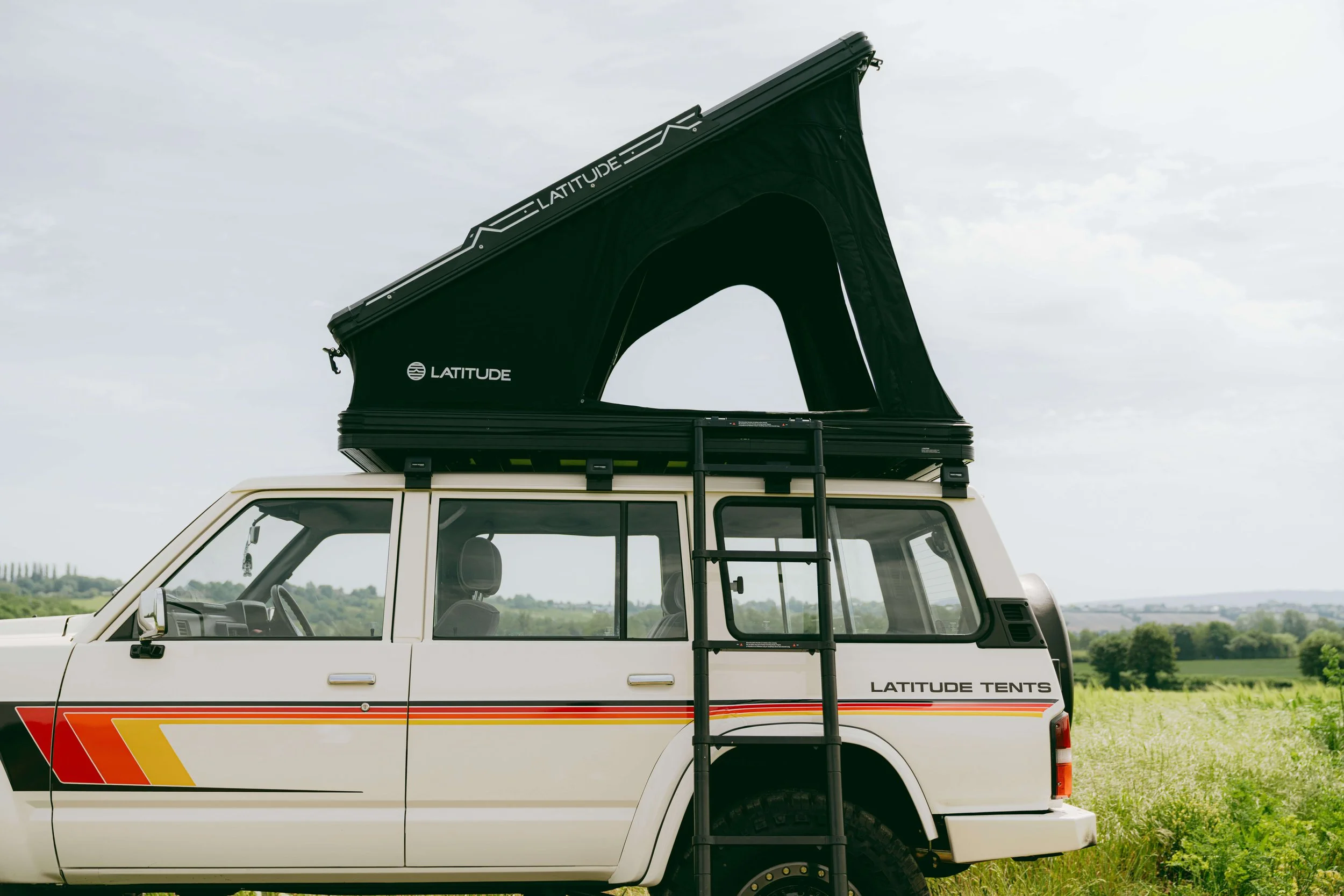 Hard shell roof tent 5.jpg