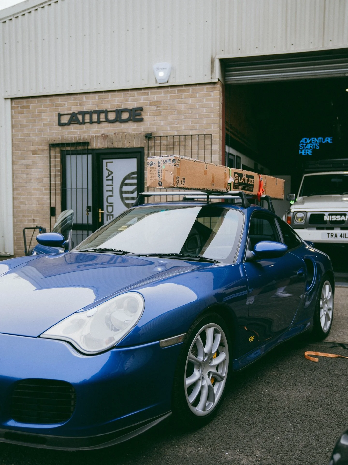 When Marek comes along for a Wingman for his 110 Defender, but the Defenders in Greece&hellip; Bring the 911T!
(it ended up inside the car 😅) He had some great pictures of his Pioneer on the Porsche we&rsquo;ll share soon too. 

Plus, e36 best car u