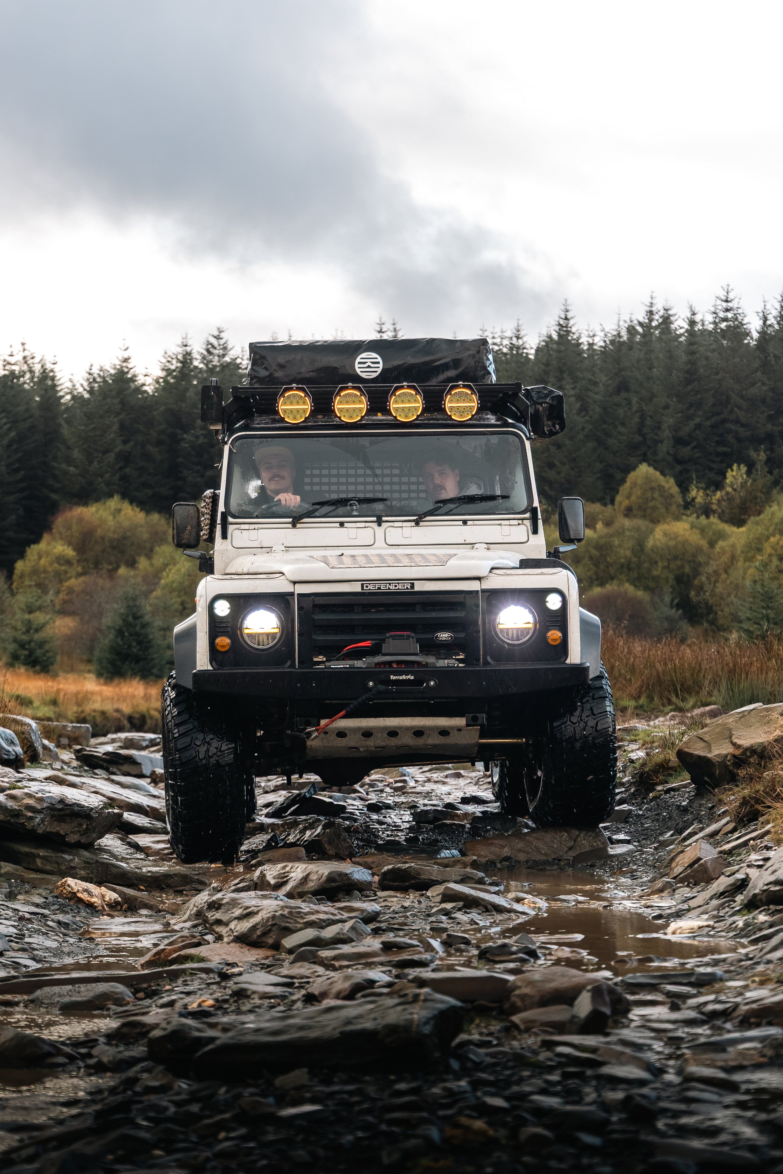 Land Rover roof tents: the complete guide for Defender, Discovery and more