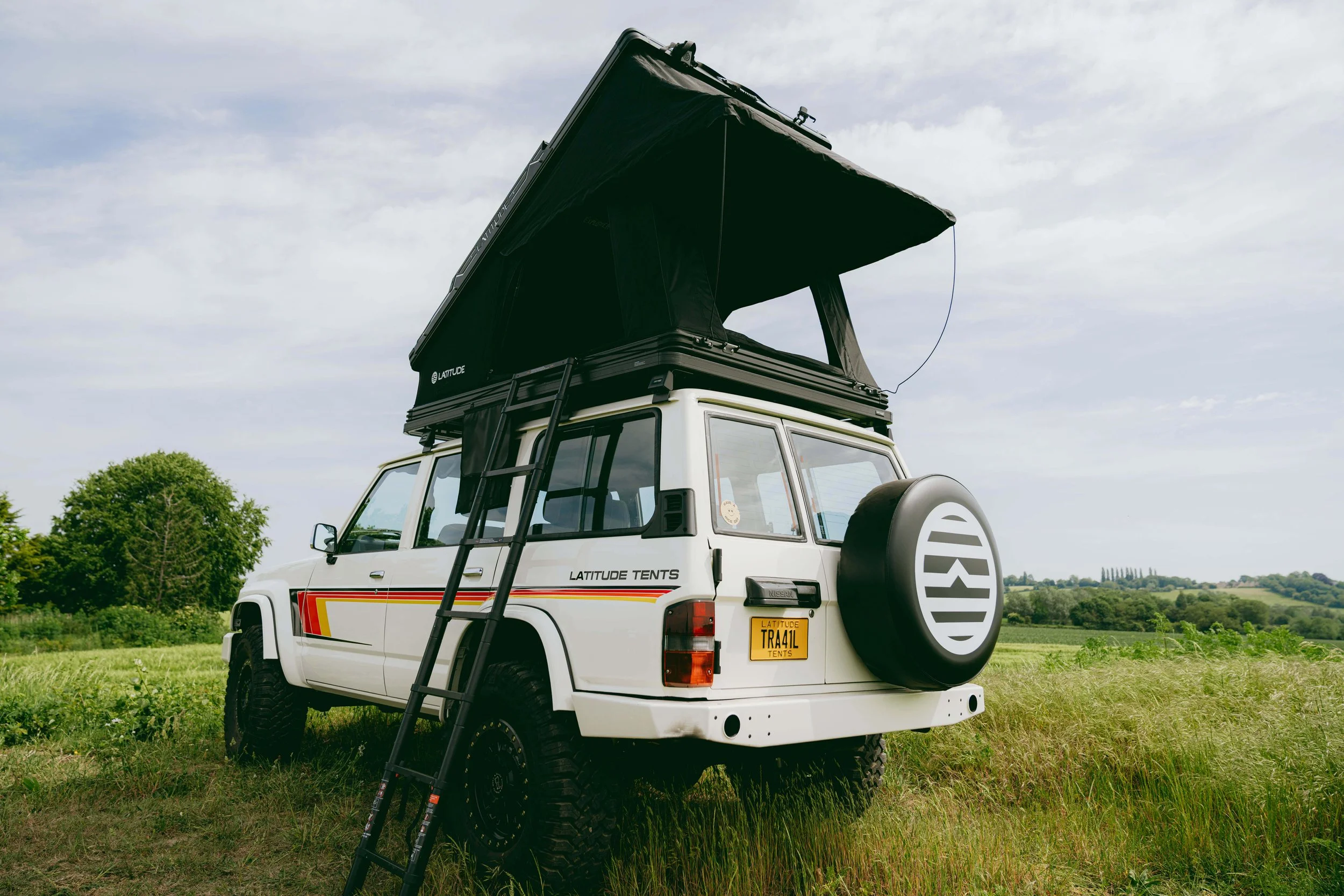 Hard shell roof tent 10.jpg