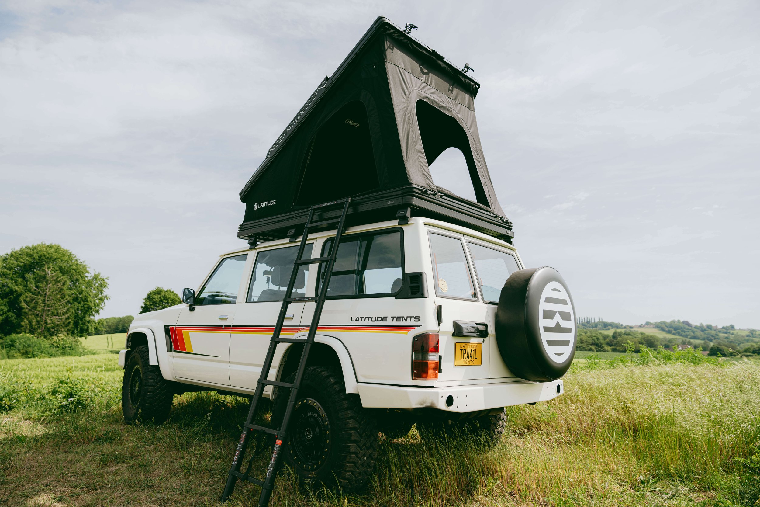 Hard shell roof tent 6.jpg