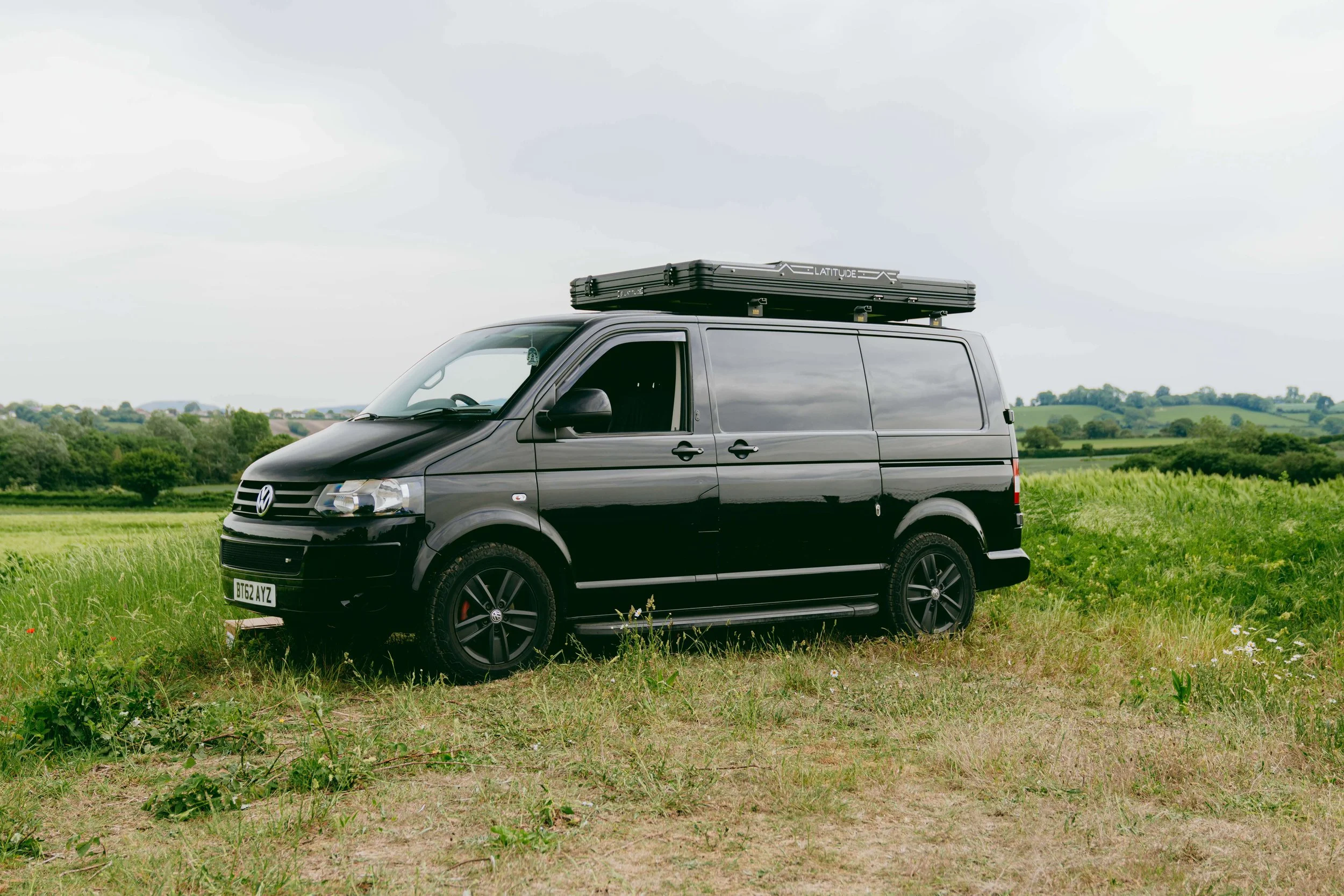 Hard shell roof tent 11.jpg