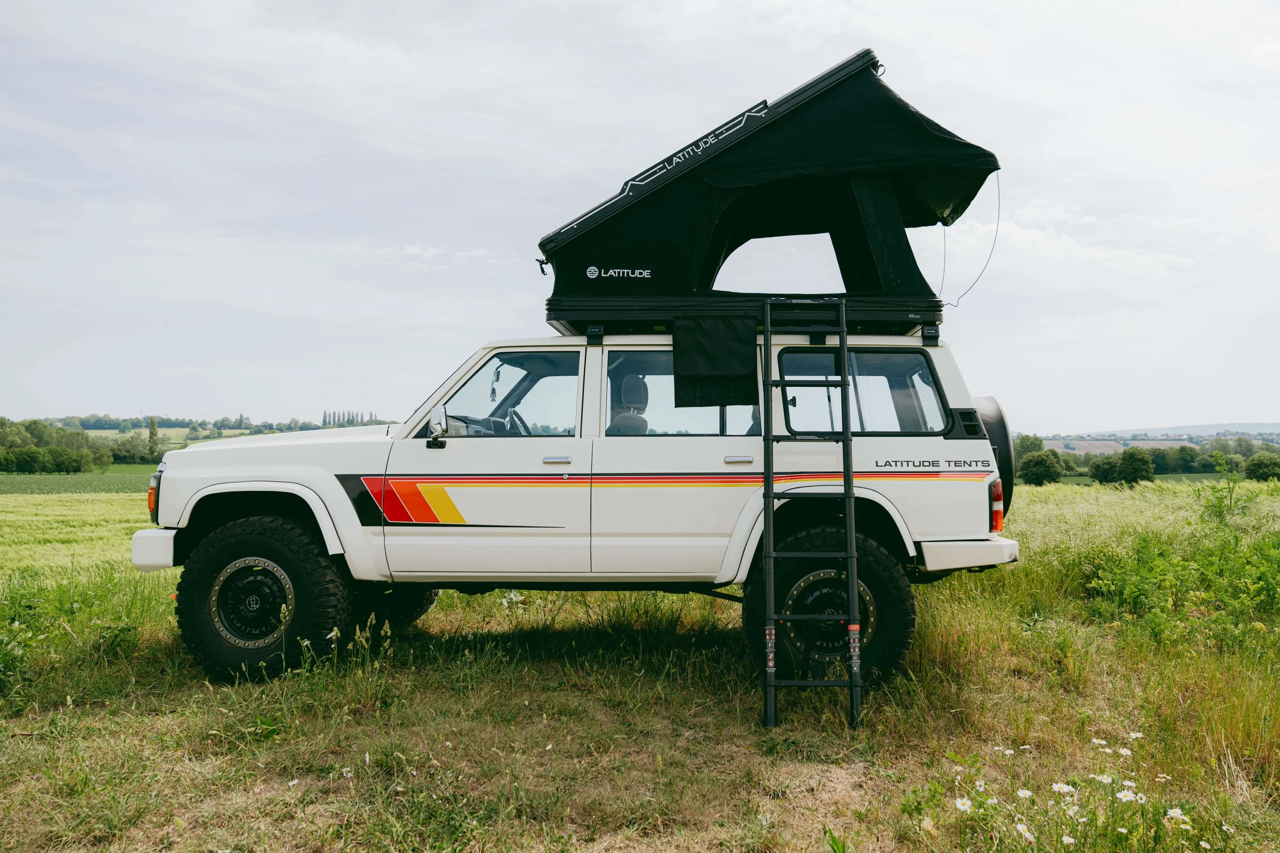 Hard shell roof tent 9.jpg