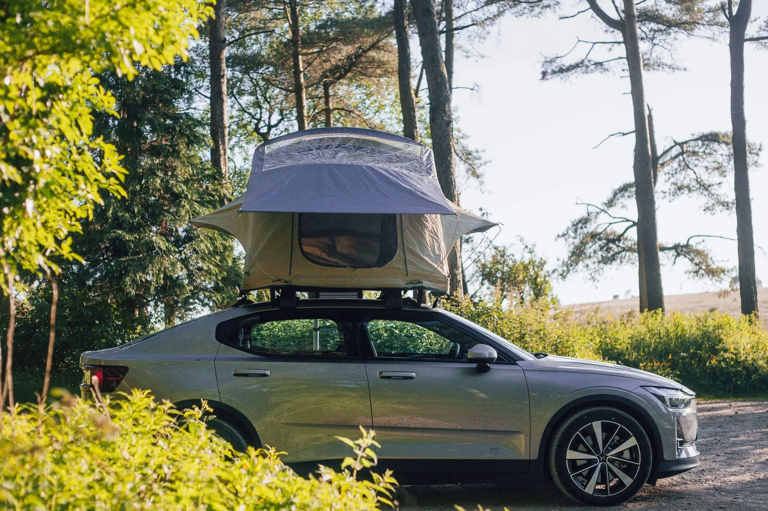 roof tent on car green 7.jpg