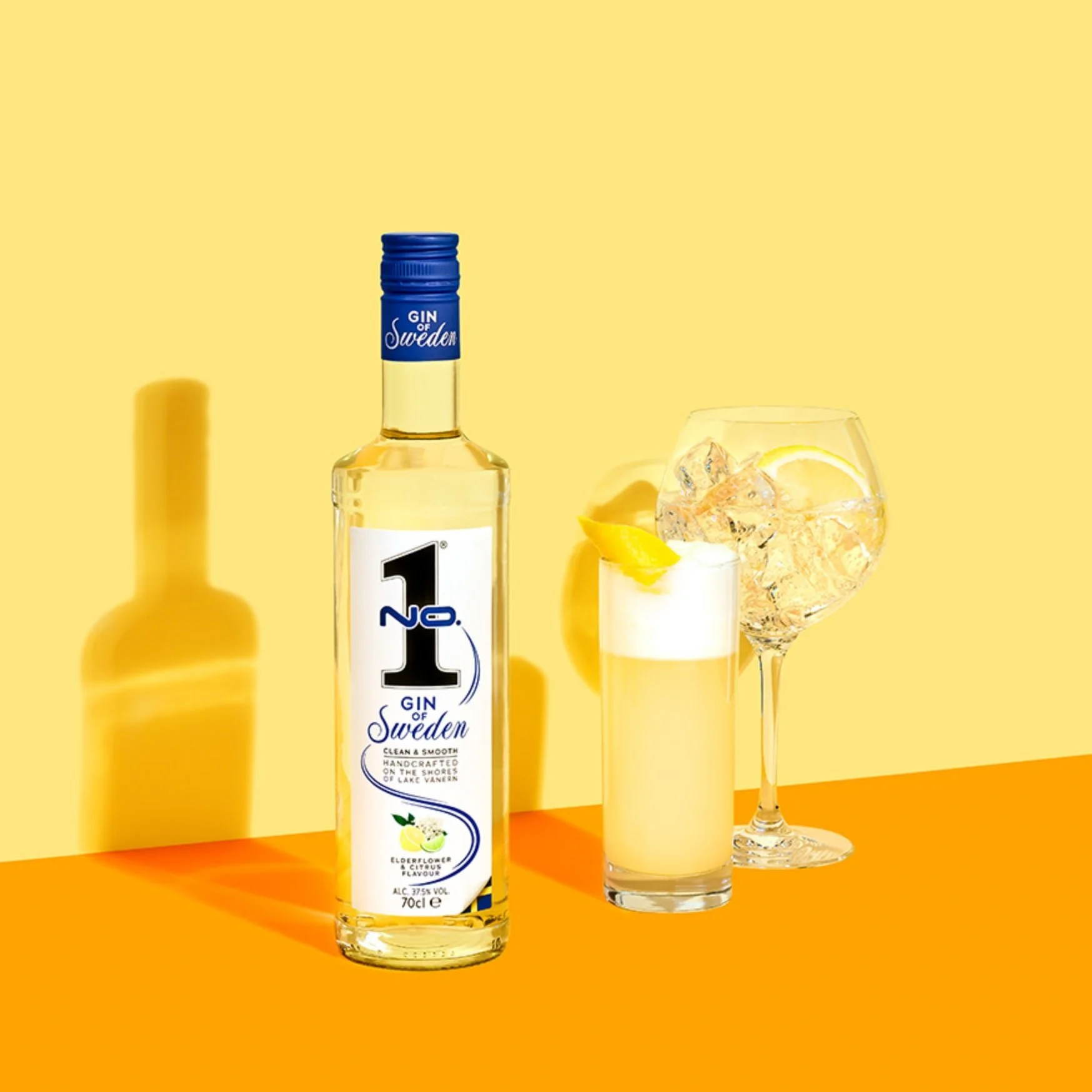 No.1 Premium Dry Gin Elderflower Citrus from Sweden with refreshing cocktails, lemon garnish and ice drinks