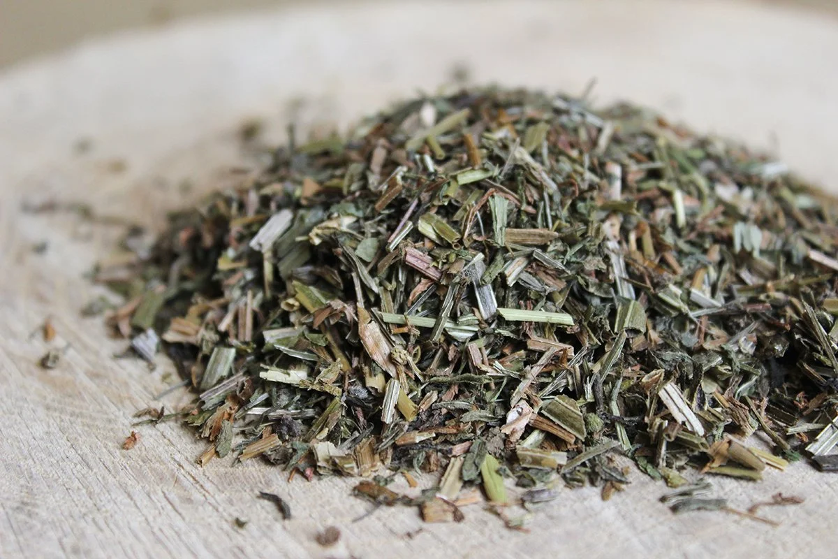 Cleavers bulk herb