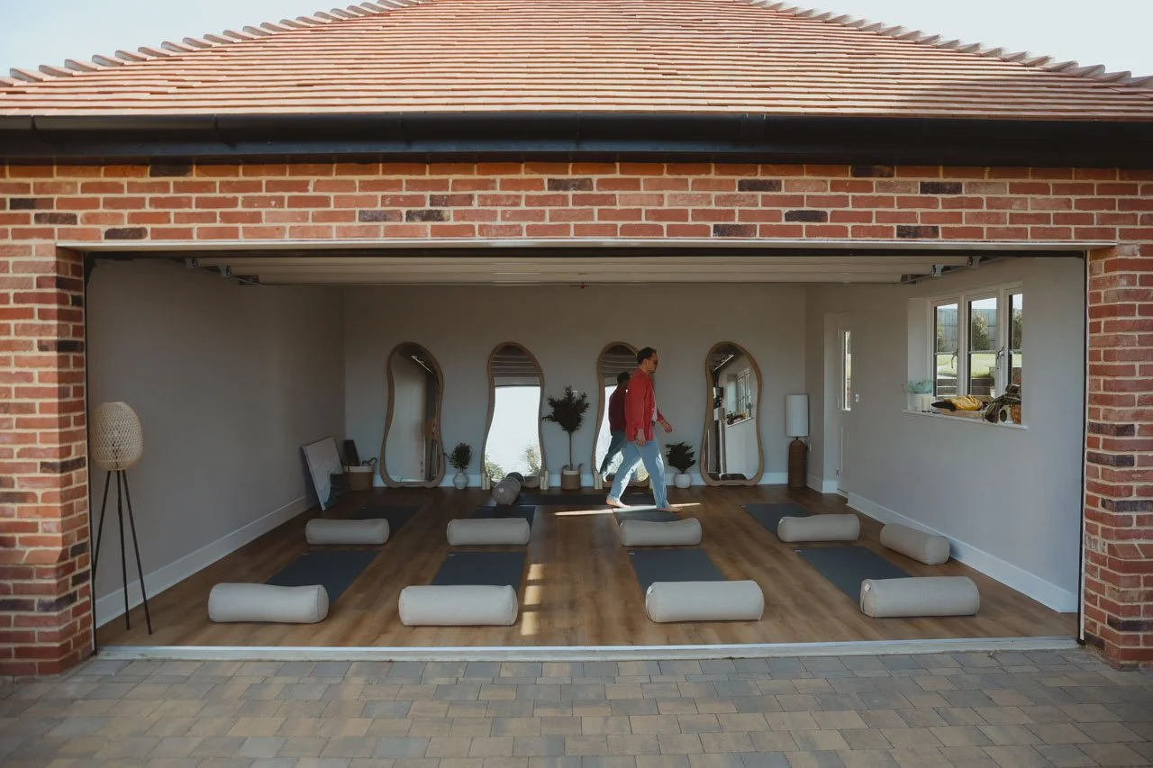 The Link Between Tarot Cards and Horoscopes 