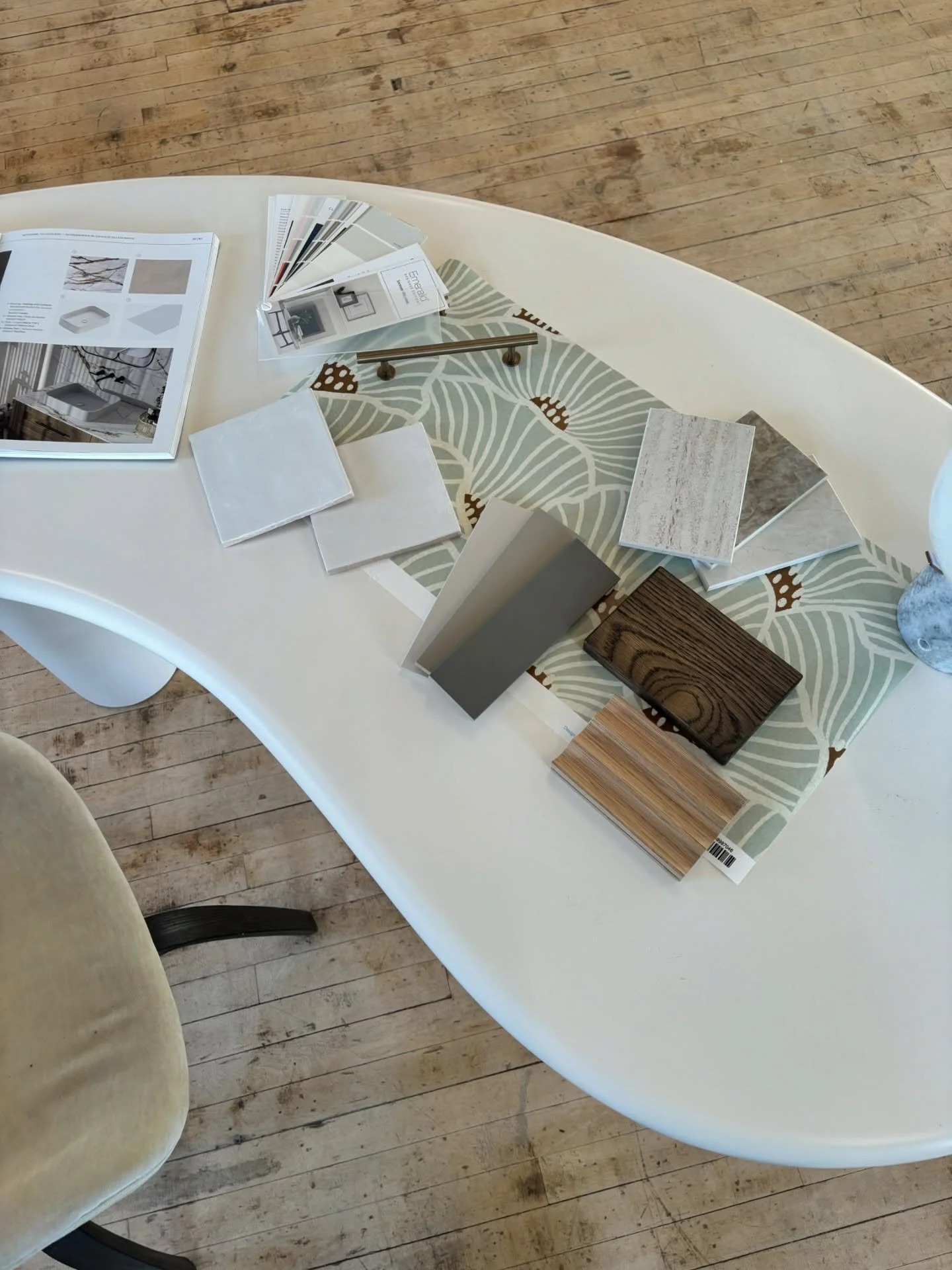 Speaking of material selections&hellip; ✨
This is where the magic really happens. From cabinetry finishes to countertops, hardware, and textiles&mdash;every choice works together to tell a story. It&rsquo;s not just about picking what looks good on i