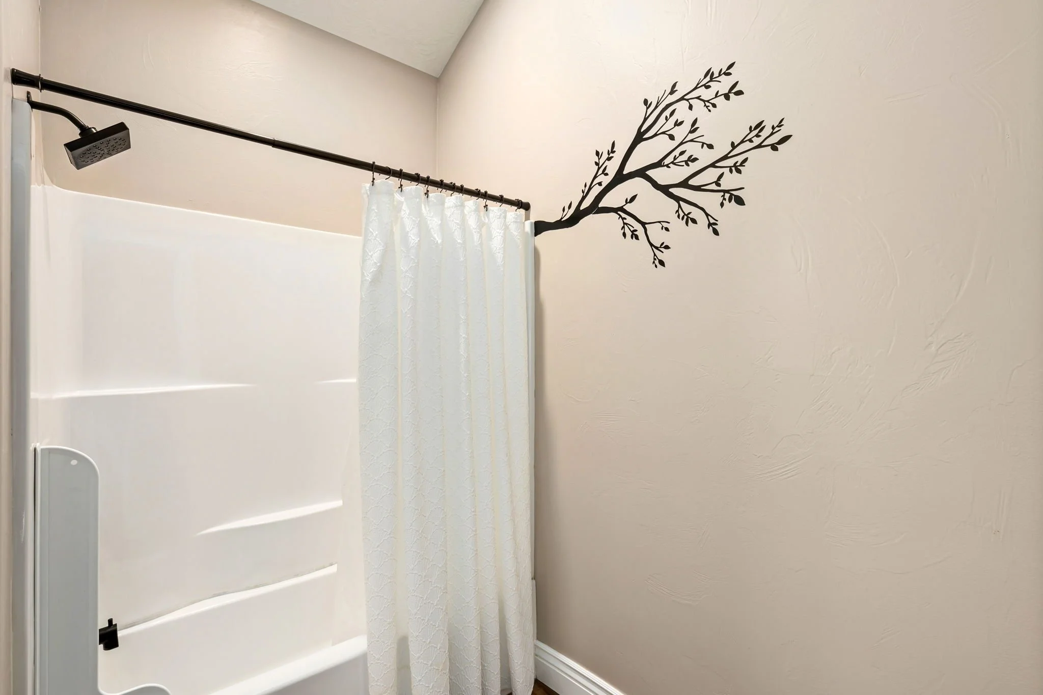 Wrecked-Refined-Opulent-Luxe-Retreat-Guest-Bath-Neutral-Design-Clean-Finish-Great-Falls-MT-74.jpg.jpg
