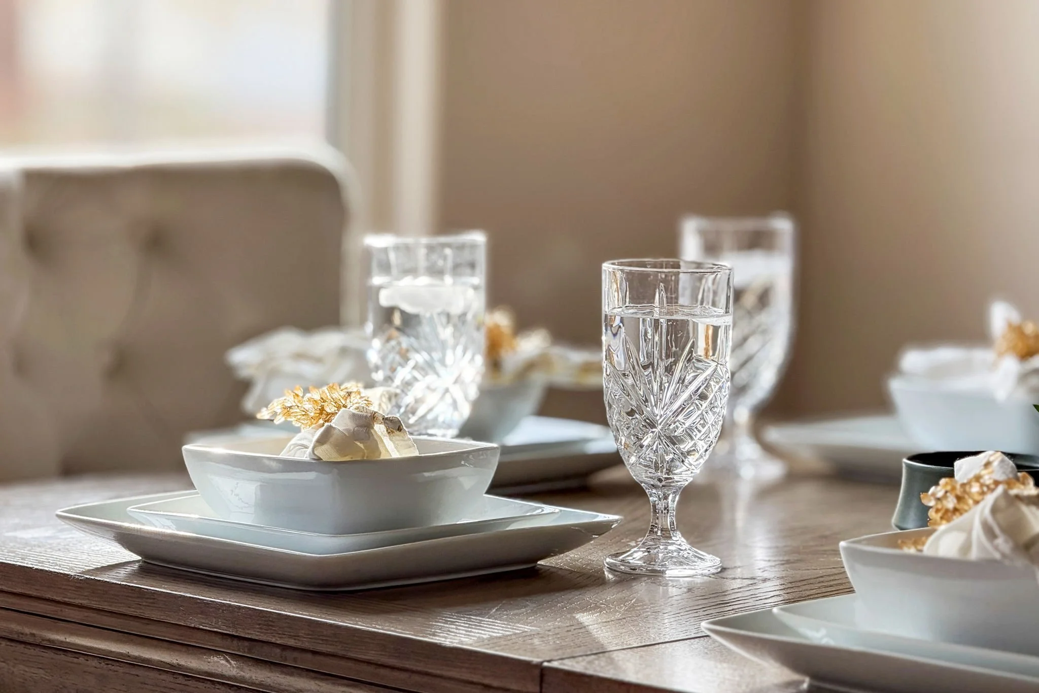 Wrecked-Refined-Opulent-Luxe-Retreat-Dining-Table-Elegant-Place-Setting-Great-Falls-MT-22.jpg.jpg