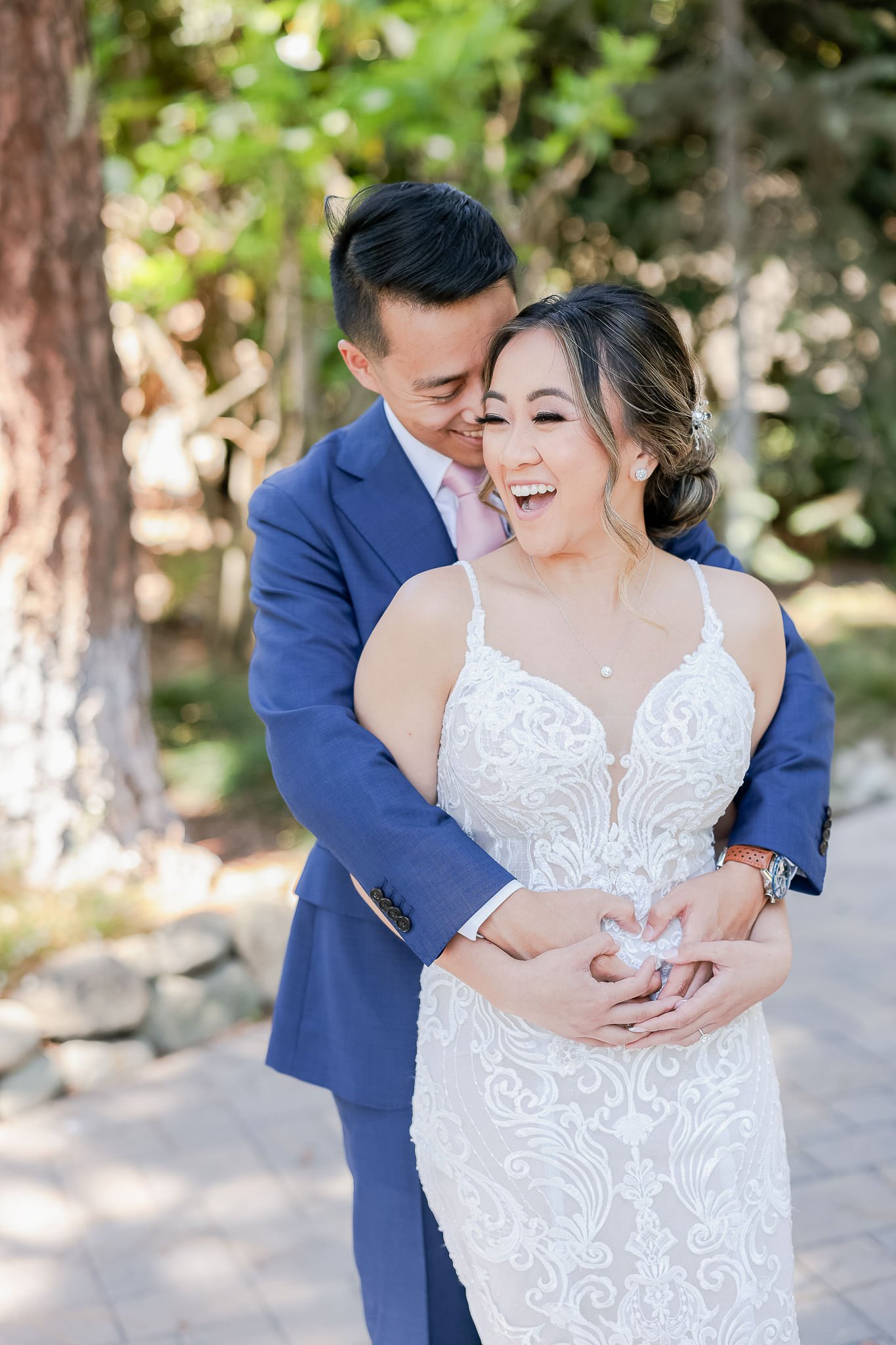 candid-orange-county-wedding-photo-genuine-laugh-1.jpg