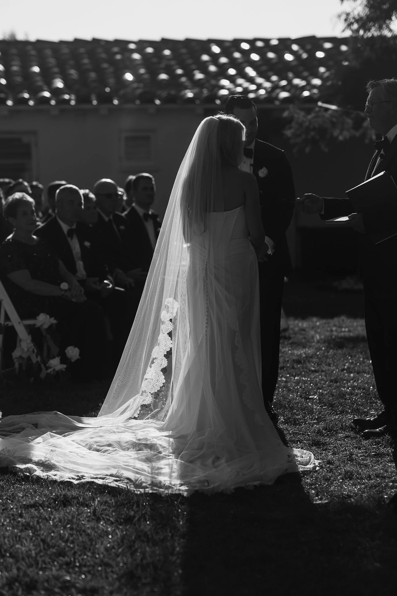 hybrid-editing-wedding-gallery-true-to-life-moody-4.jpg