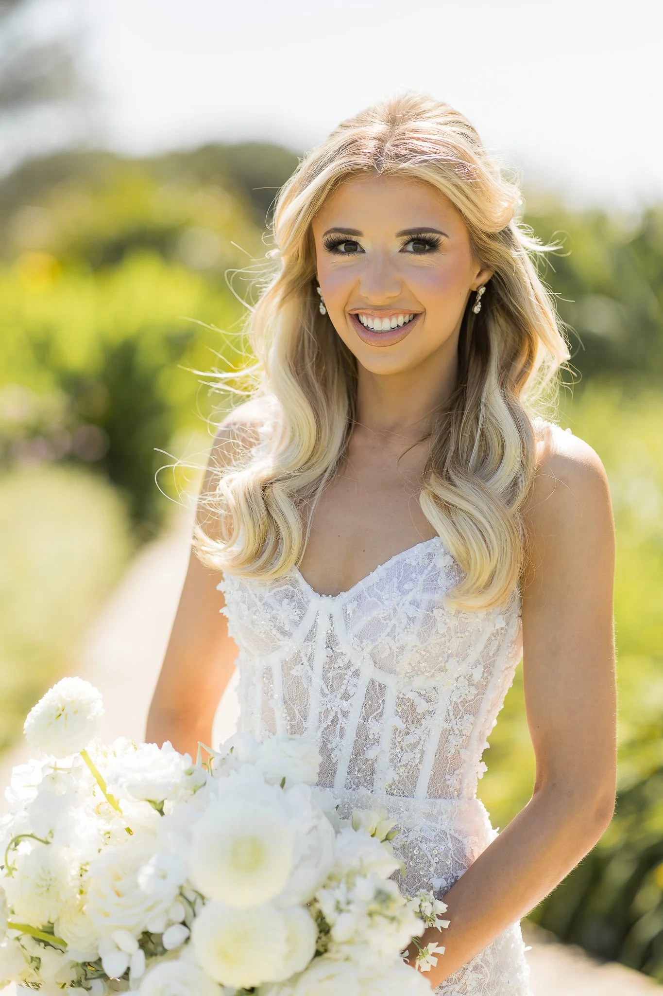 bride-holding-boquet-wedding-pose-2.jpg