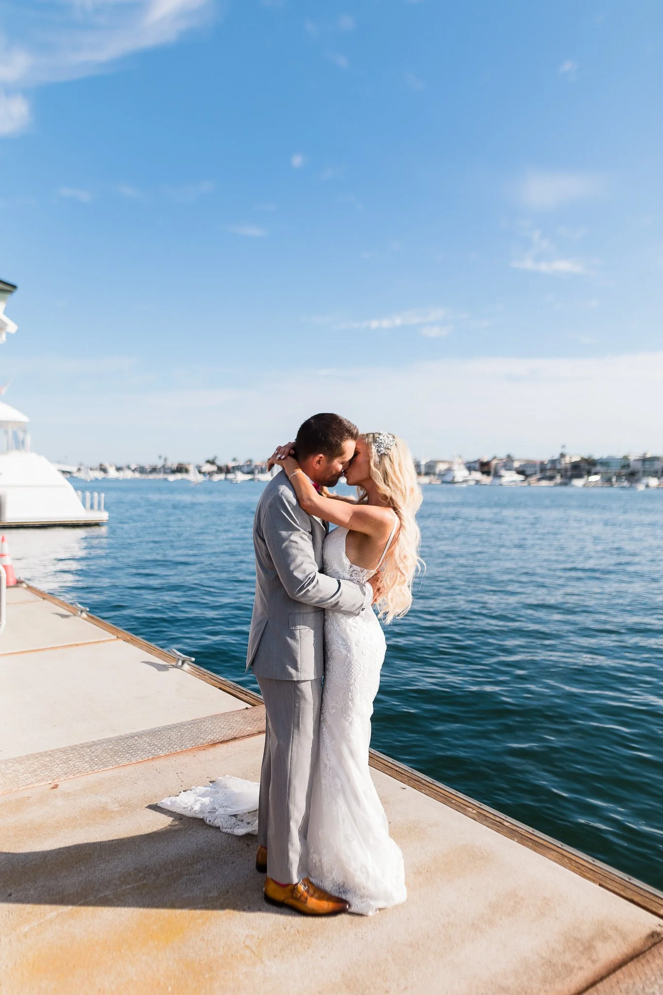 balboa-bay-resort-dock-wedding-portraits-5.jpg