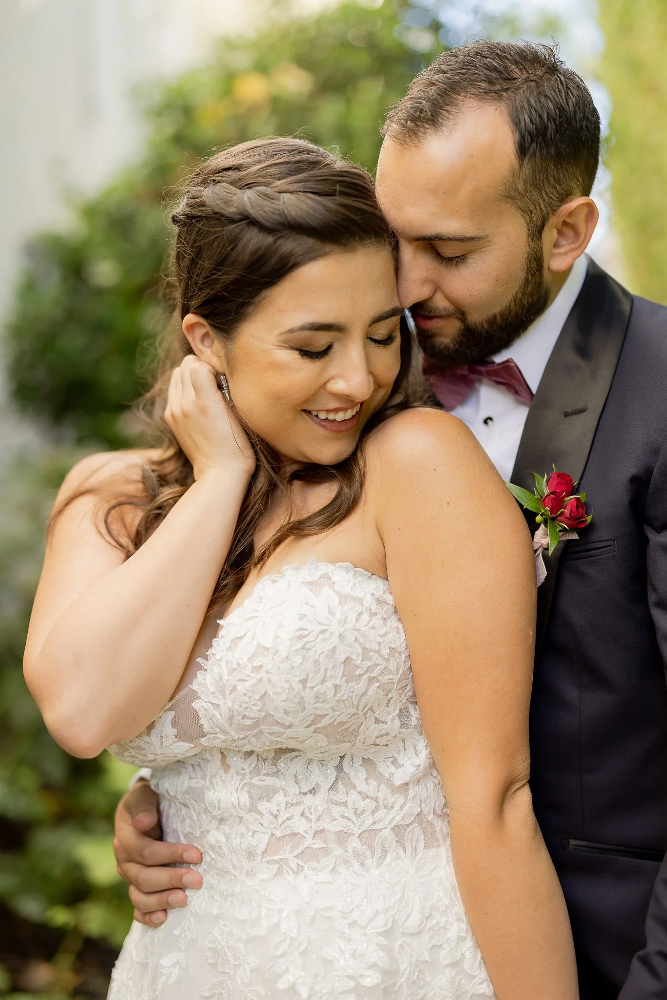 bel-air-bay-club-courtyard-garden-wedding-portraits-5.jpg