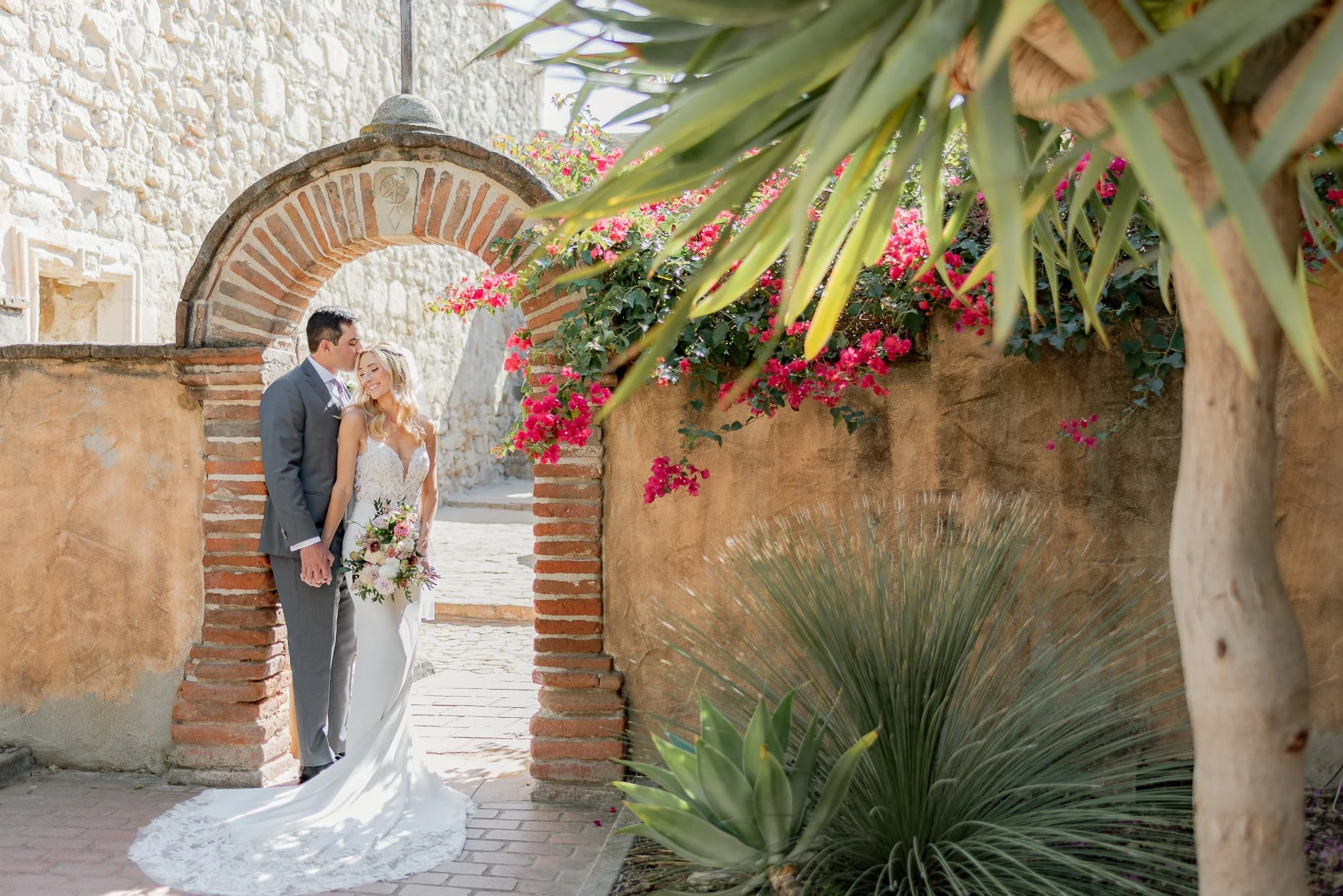 mission-san-juan-capistrano-wedding-portraits-2.jpg