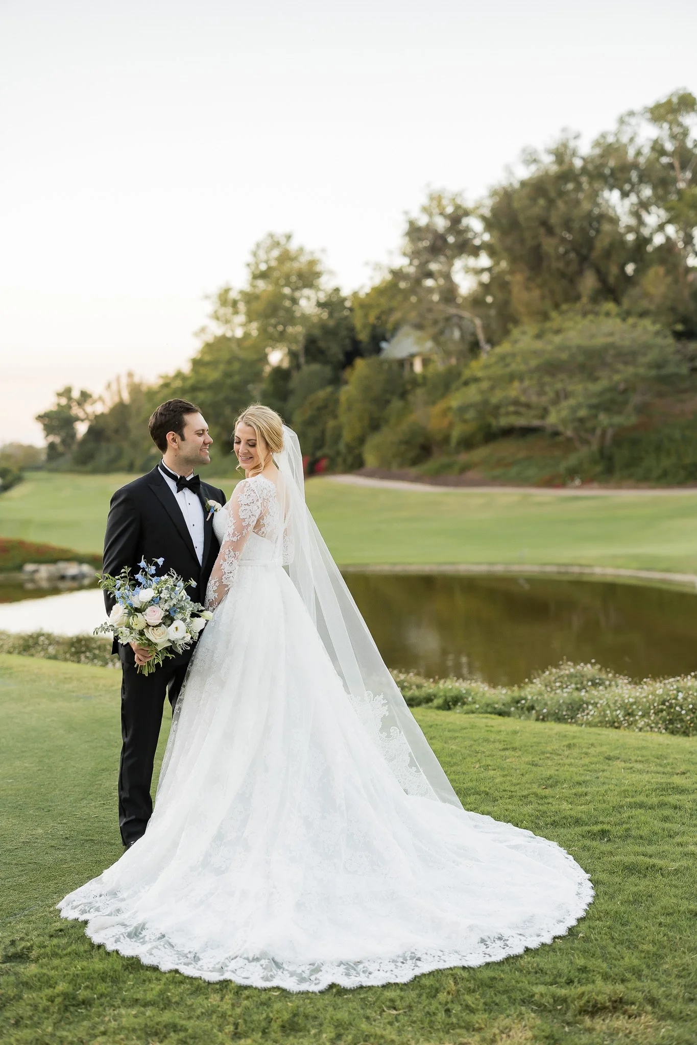 big-canyon-country-club-wedding-photos-50.jpg