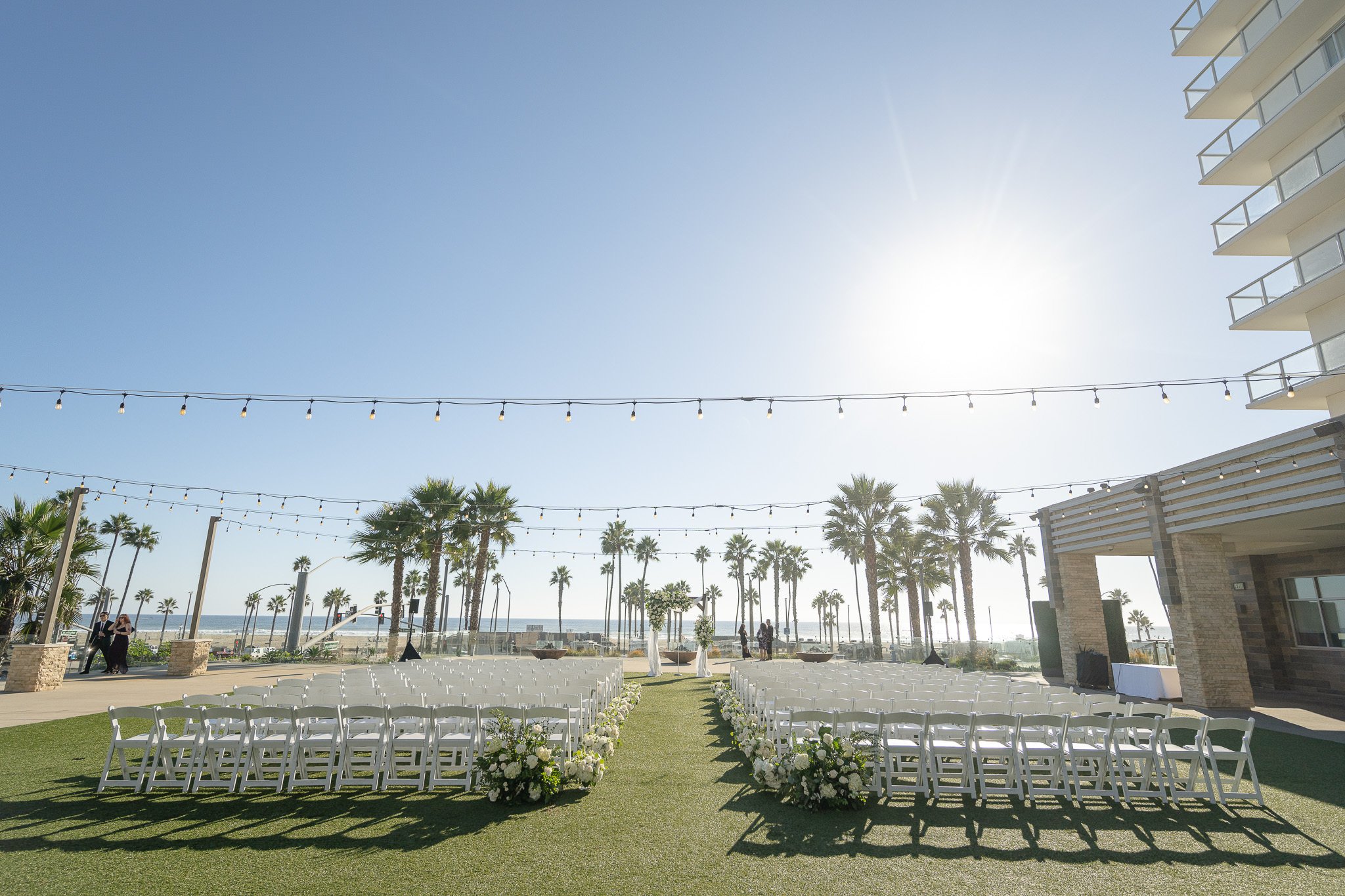 pasea-hotel-ocean-lawn-wedding-ceremony-huntington-beach-3.jpg