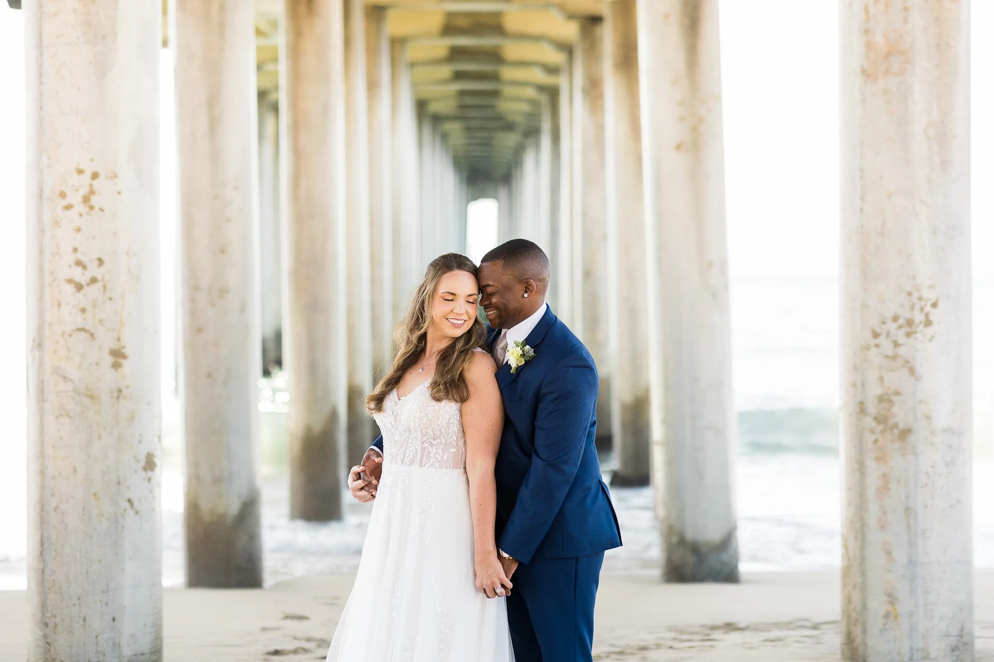 pasea-hotel-huntington-beach-pier-wedding-portraits-3.jpg
