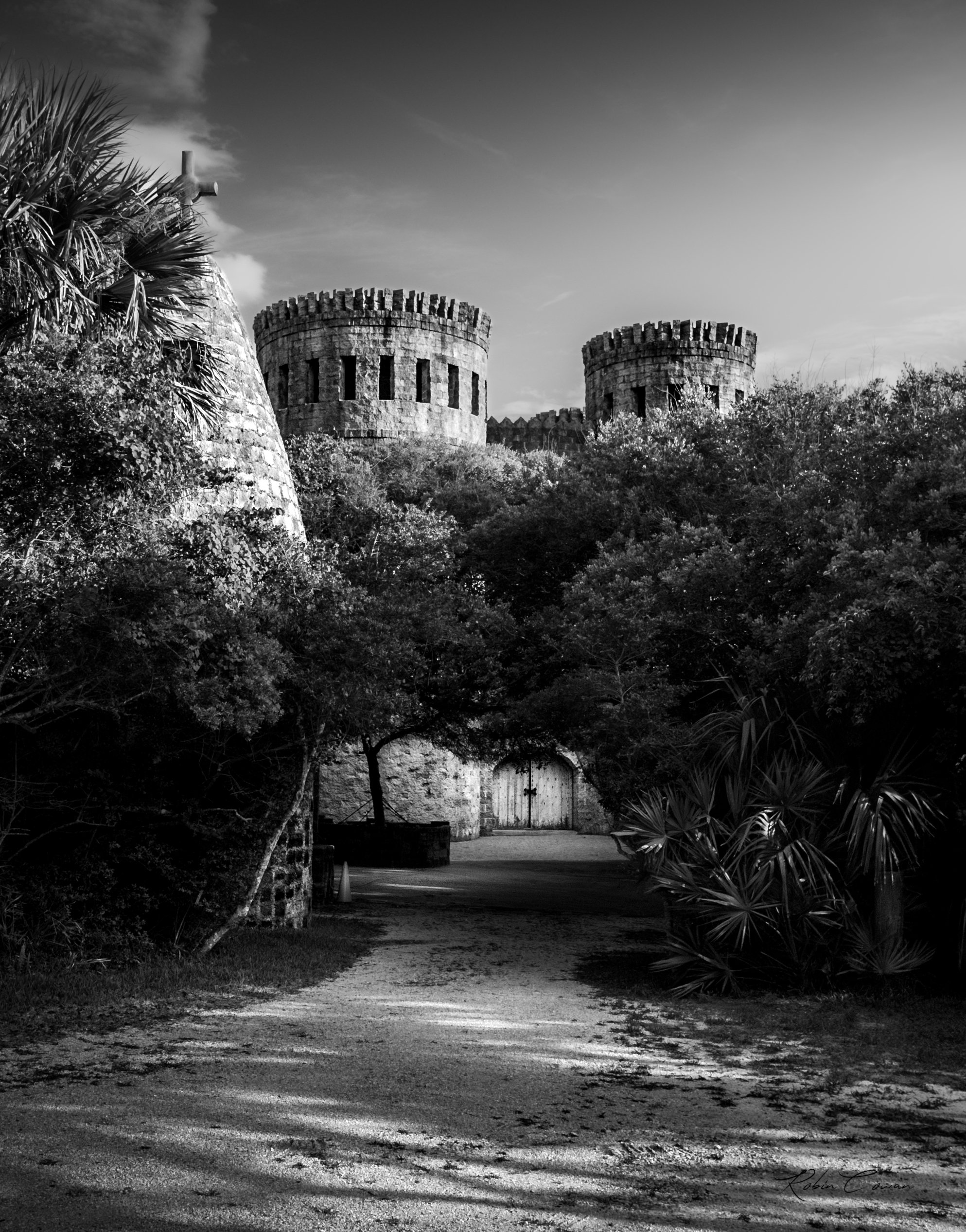 Castle Otttis_Robin Cowan_S158A3581_bnw.jpg